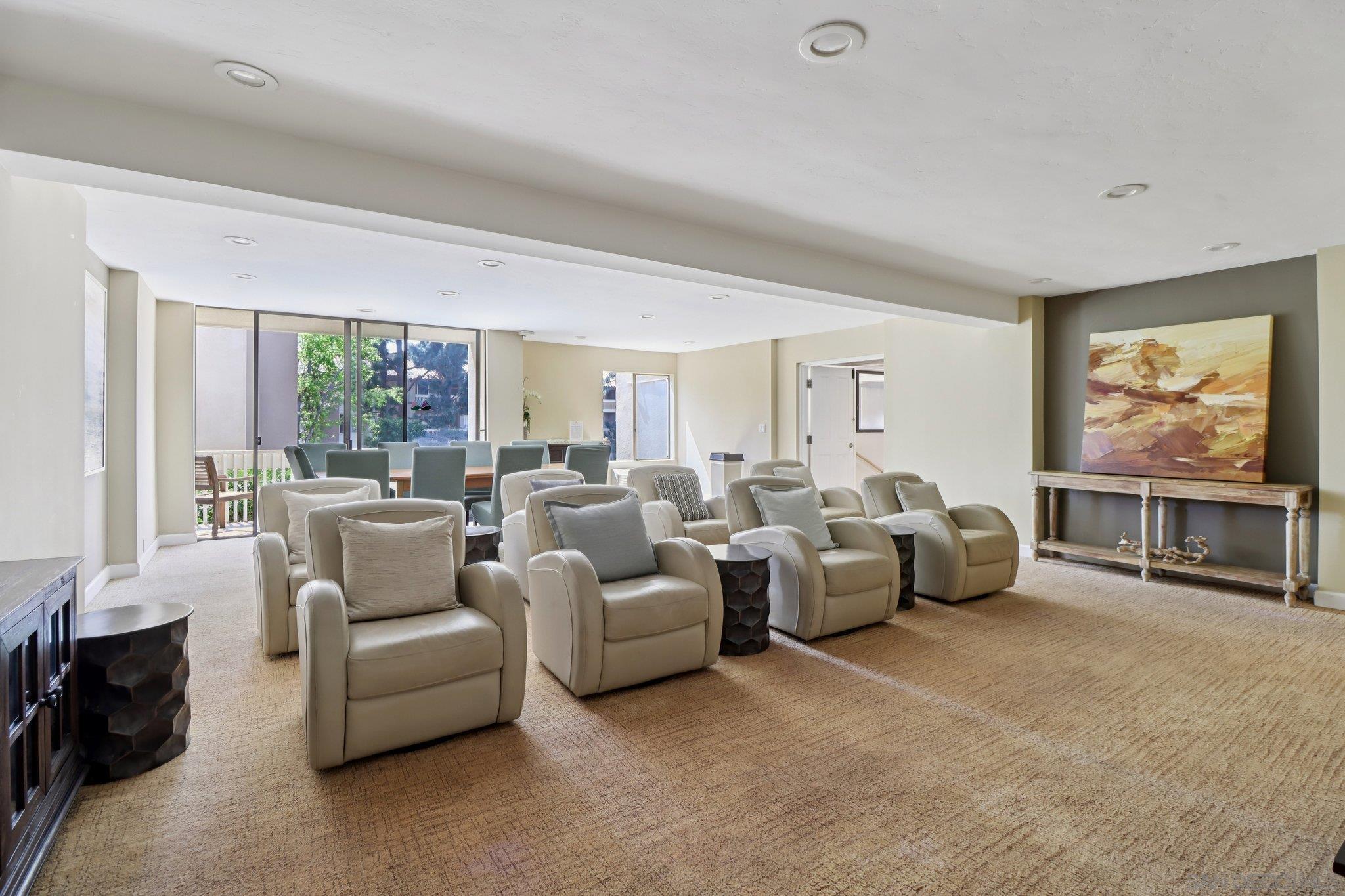 Detail Gallery Image 24 of 42 For 1775  Diamond  #1-136,  San Diego,  CA 92109 - 1 Beds | 1 Baths