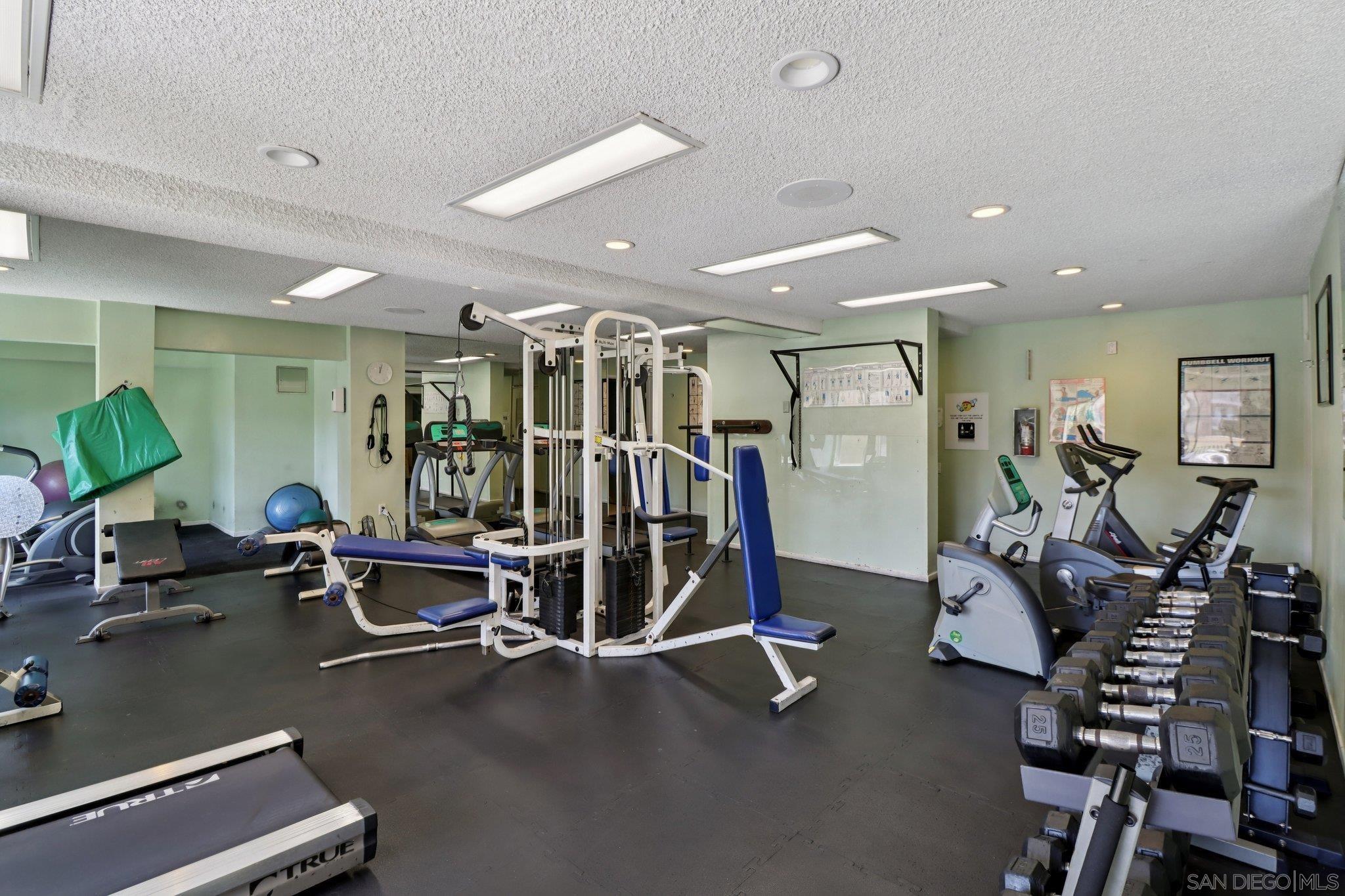 Detail Gallery Image 27 of 42 For 1775  Diamond  #1-136,  San Diego,  CA 92109 - 1 Beds | 1 Baths