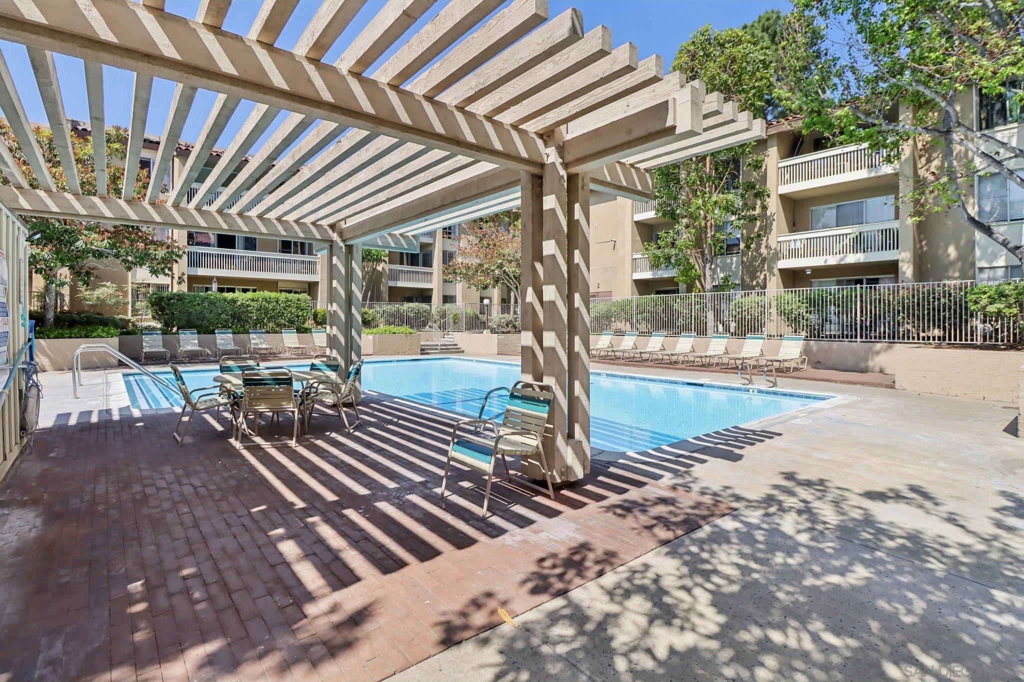 Detail Gallery Image 29 of 42 For 1775  Diamond  #1-136,  San Diego,  CA 92109 - 1 Beds | 1 Baths