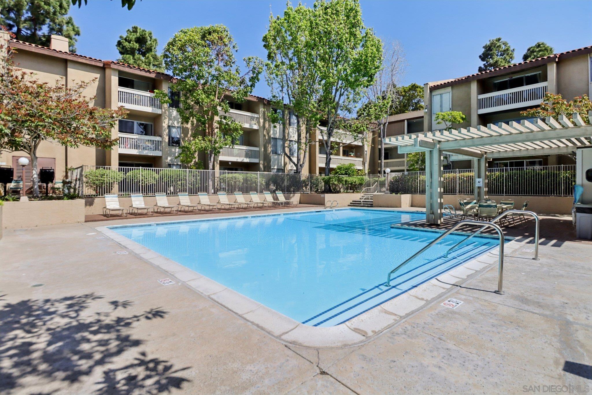 Detail Gallery Image 31 of 42 For 1775  Diamond  #1-136,  San Diego,  CA 92109 - 1 Beds | 1 Baths