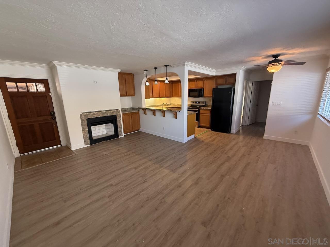 Detail Gallery Image 2 of 11 For 4230  48th  #6,  San Diego,  CA 92115 - 2 Beds | 1 Baths