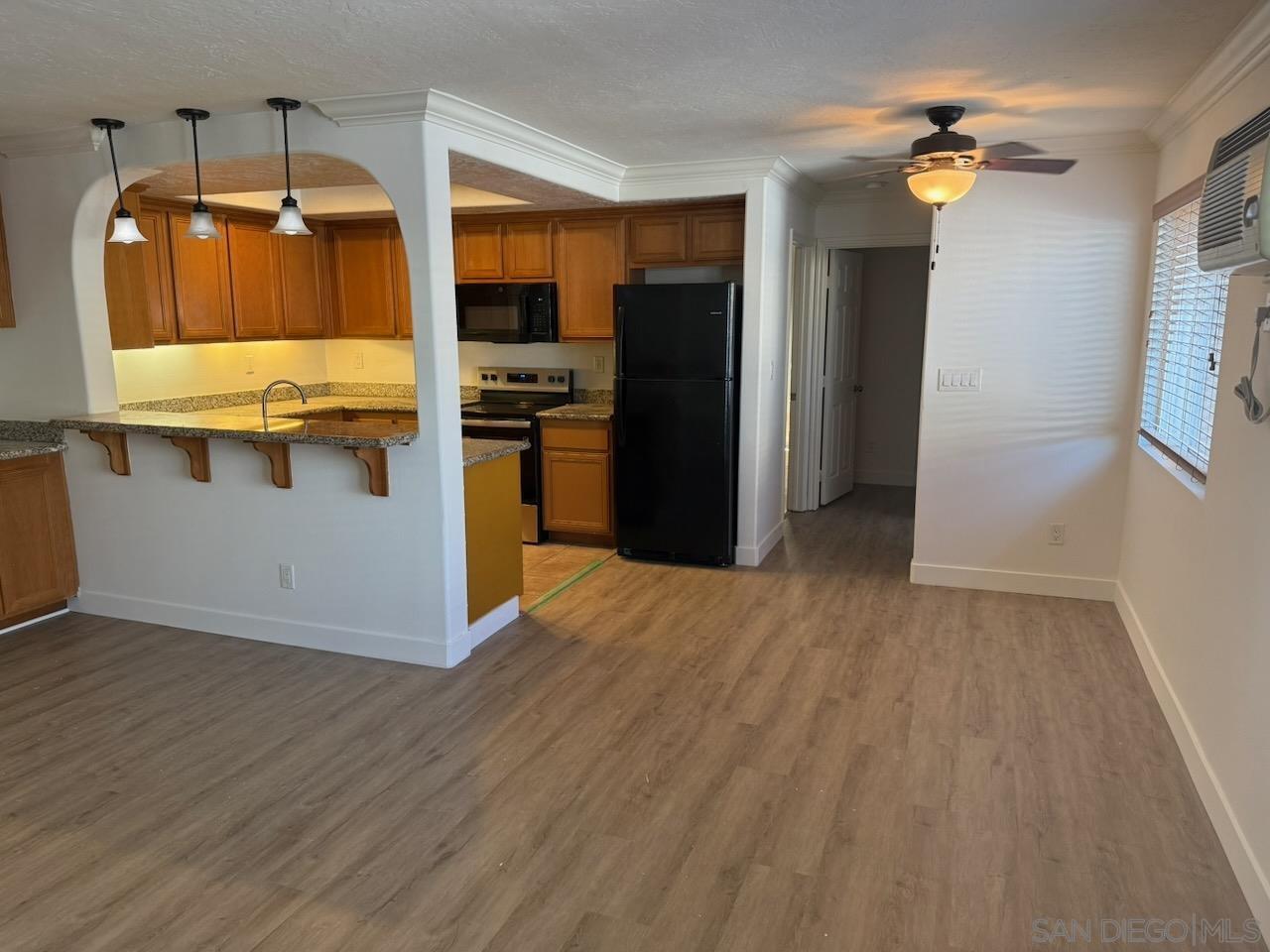 Detail Gallery Image 4 of 11 For 4230  48th  #6,  San Diego,  CA 92115 - 2 Beds | 1 Baths