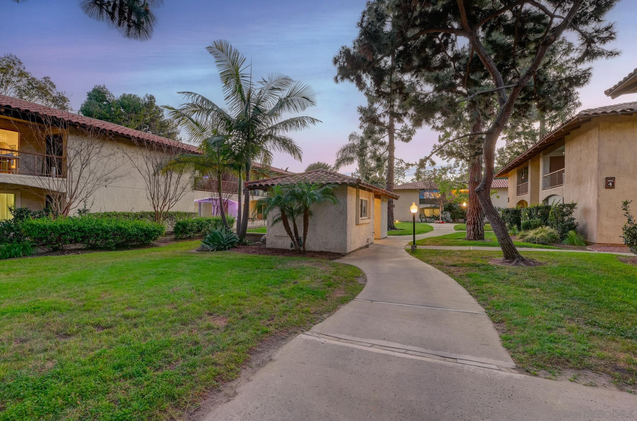 Detail Gallery Image 20 of 28 For 6029  Rancho Mission  #201,  San Diego,  CA 92108 - 2 Beds | 2 Baths