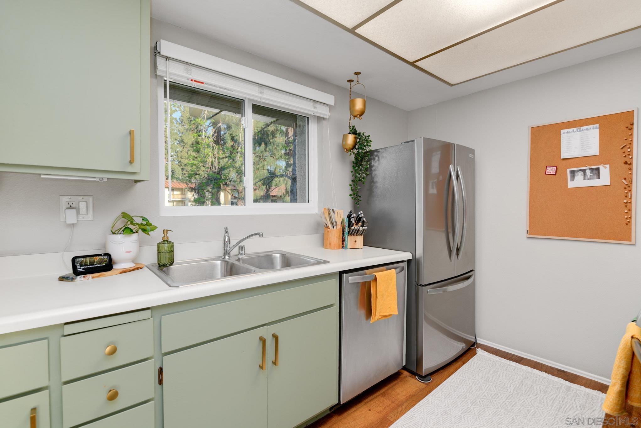 Detail Gallery Image 6 of 28 For 6029  Rancho Mission  #201,  San Diego,  CA 92108 - 2 Beds | 2 Baths