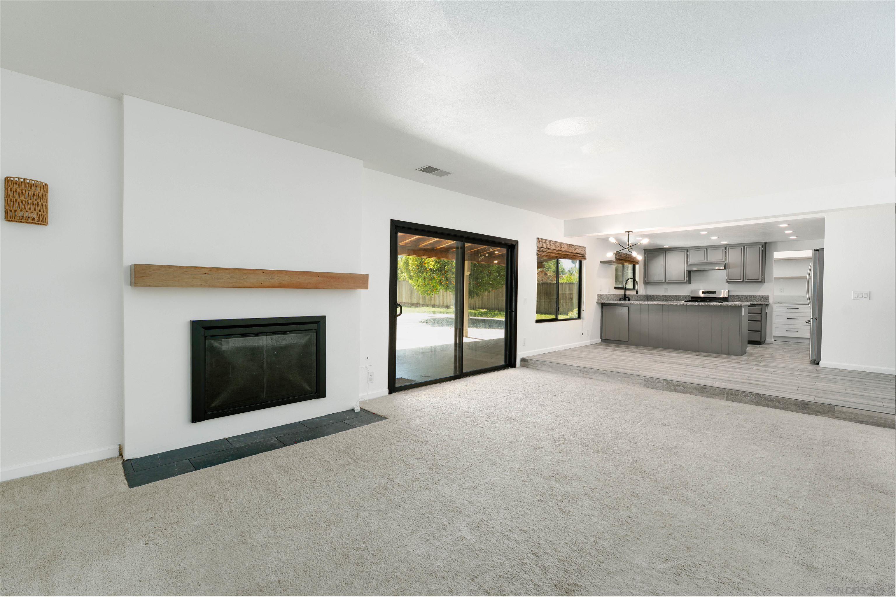 Detail Gallery Image 12 of 31 For 5837  Jeffries Ranch, Oceanside,  CA 92057 - 4 Beds | 2/1 Baths