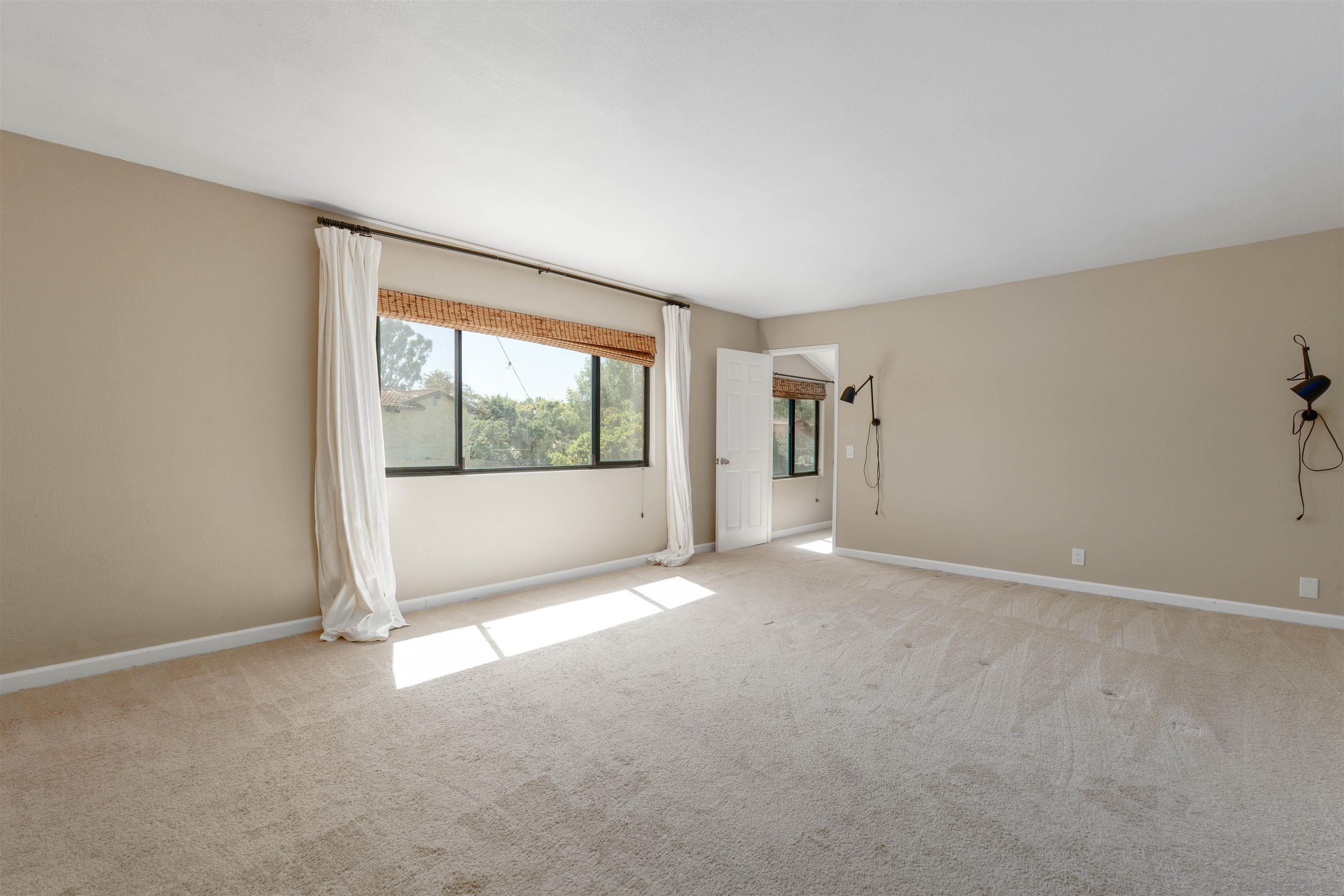 Detail Gallery Image 14 of 31 For 5837  Jeffries Ranch, Oceanside,  CA 92057 - 4 Beds | 2/1 Baths