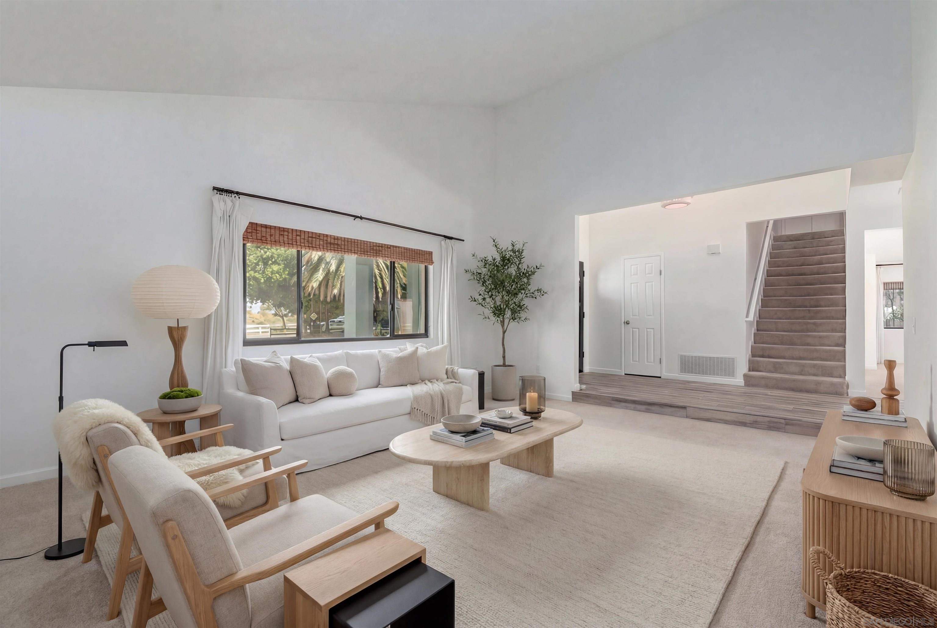 Detail Gallery Image 4 of 33 For 5837  Jeffries Ranch, Oceanside,  CA 92057 - 4 Beds | 2/1 Baths