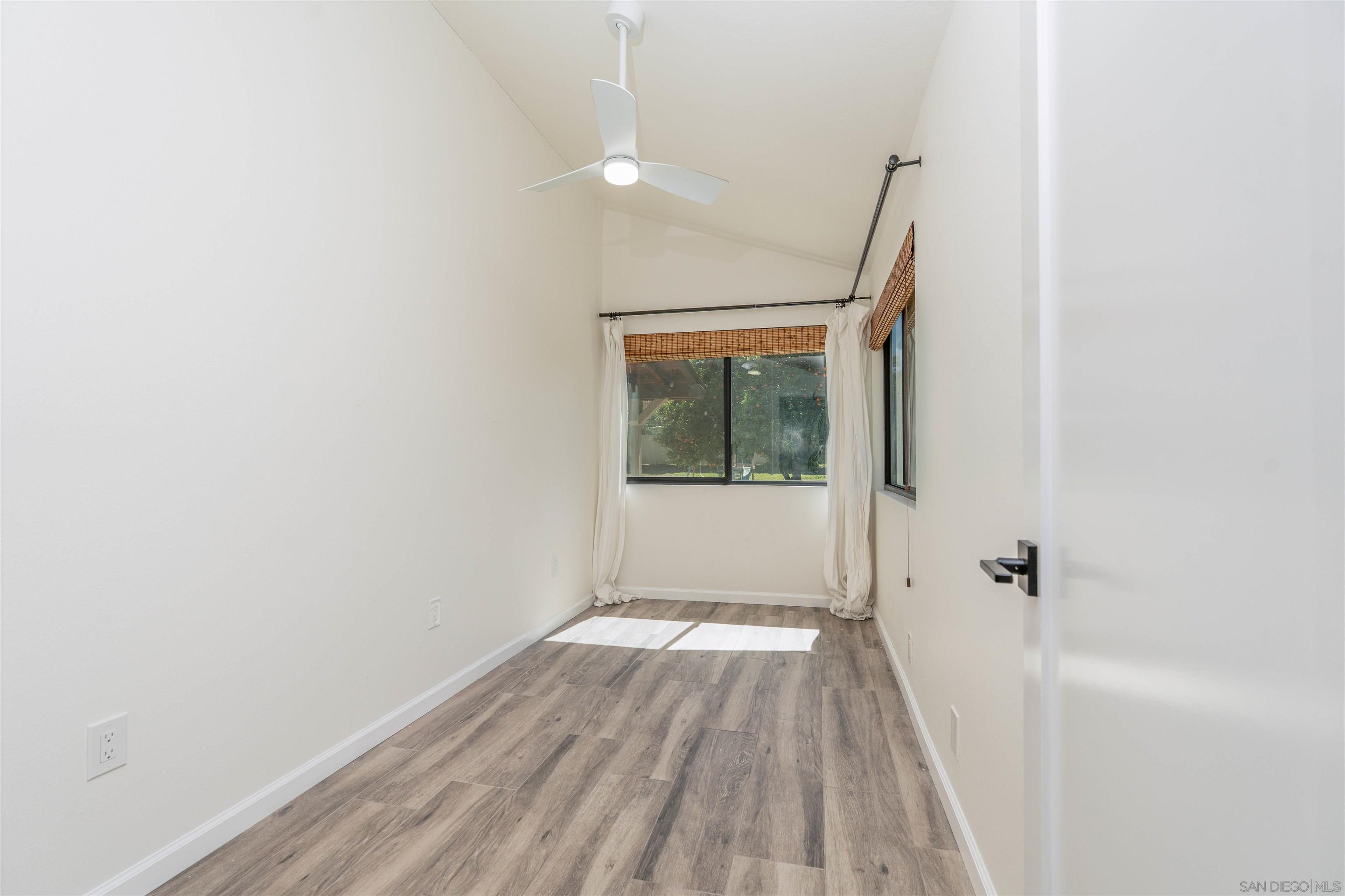 Detail Gallery Image 5 of 30 For 5837  Jeffries Ranch, Oceanside,  CA 92057 - 4 Beds | 2/1 Baths