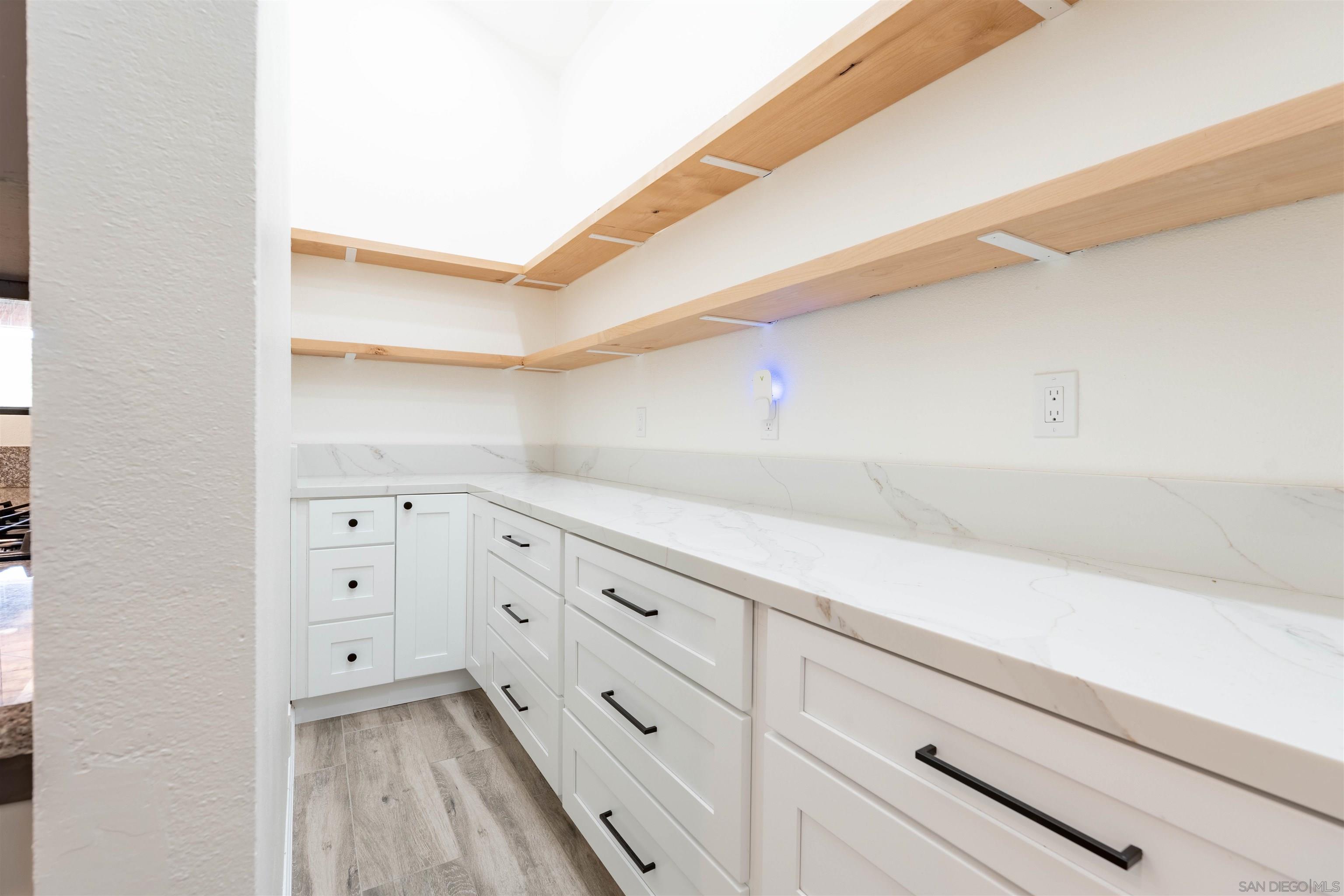 Detail Gallery Image 10 of 31 For 5837  Jeffries Ranch, Oceanside,  CA 92057 - 4 Beds | 2/1 Baths