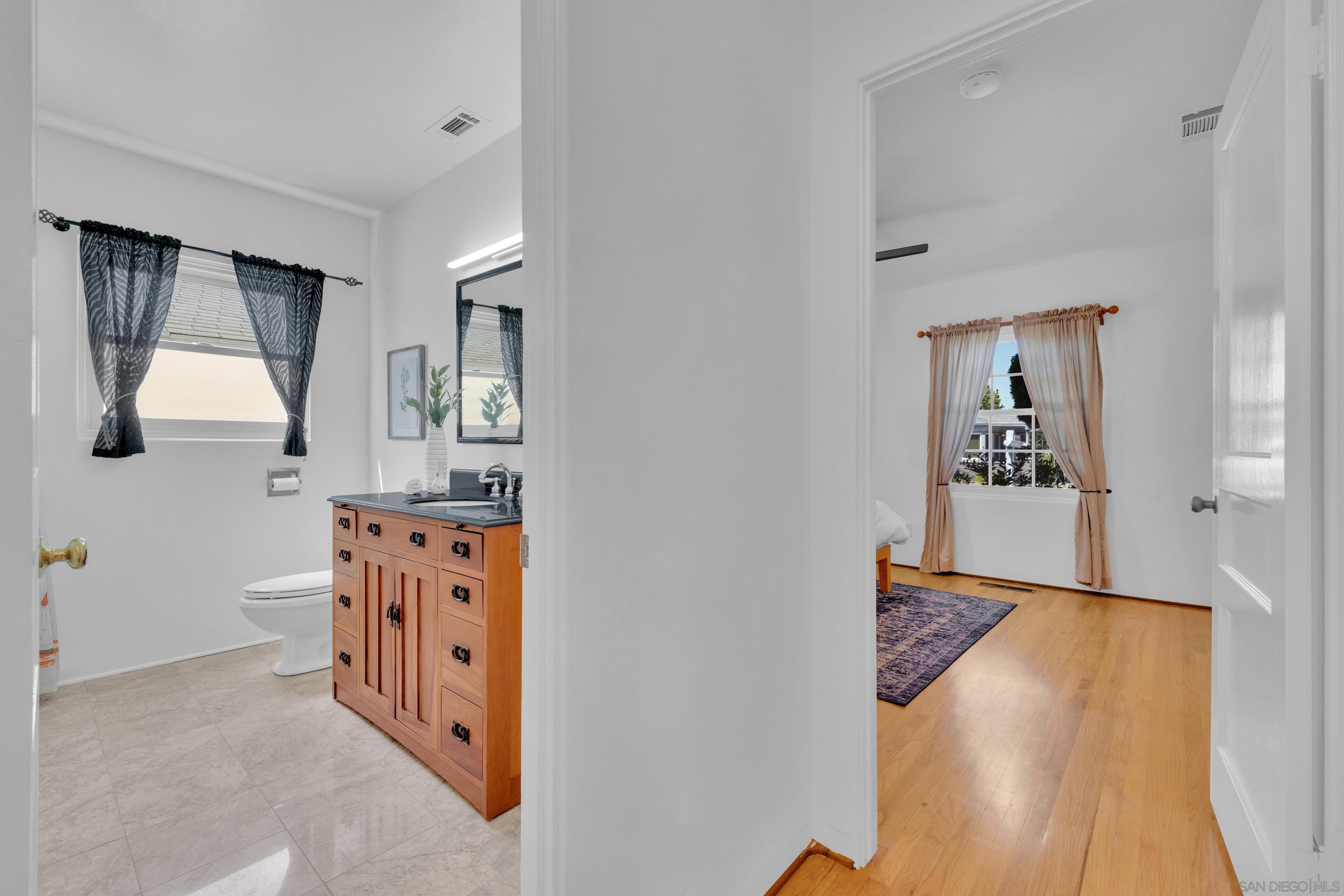 Detail Gallery Image 37 of 62 For 5445  Adams Avenue, San Diego,  CA 92115 - 3 Beds | 1/1 Baths