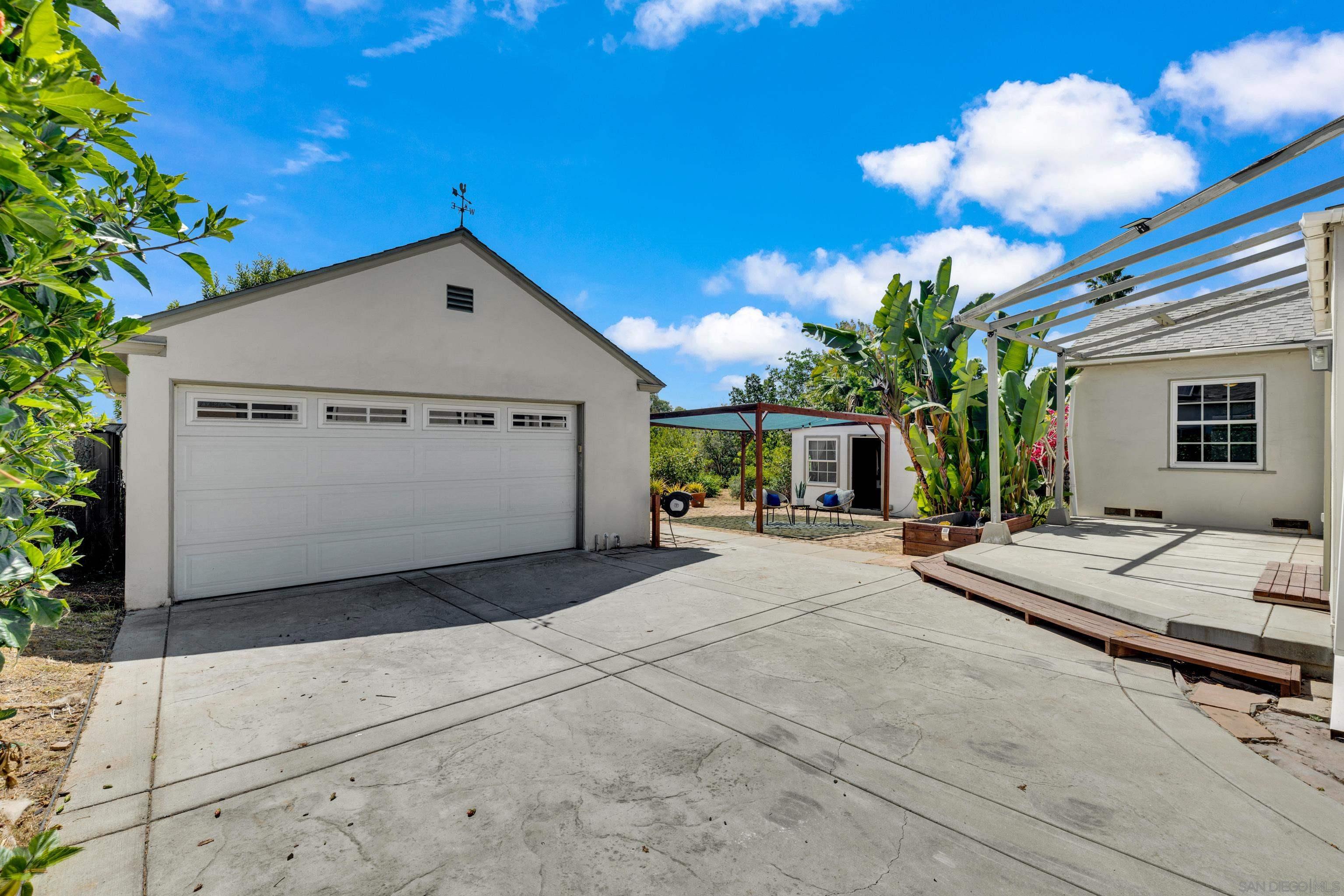 Detail Gallery Image 53 of 62 For 5445  Adams Avenue, San Diego,  CA 92115 - 3 Beds | 1/1 Baths