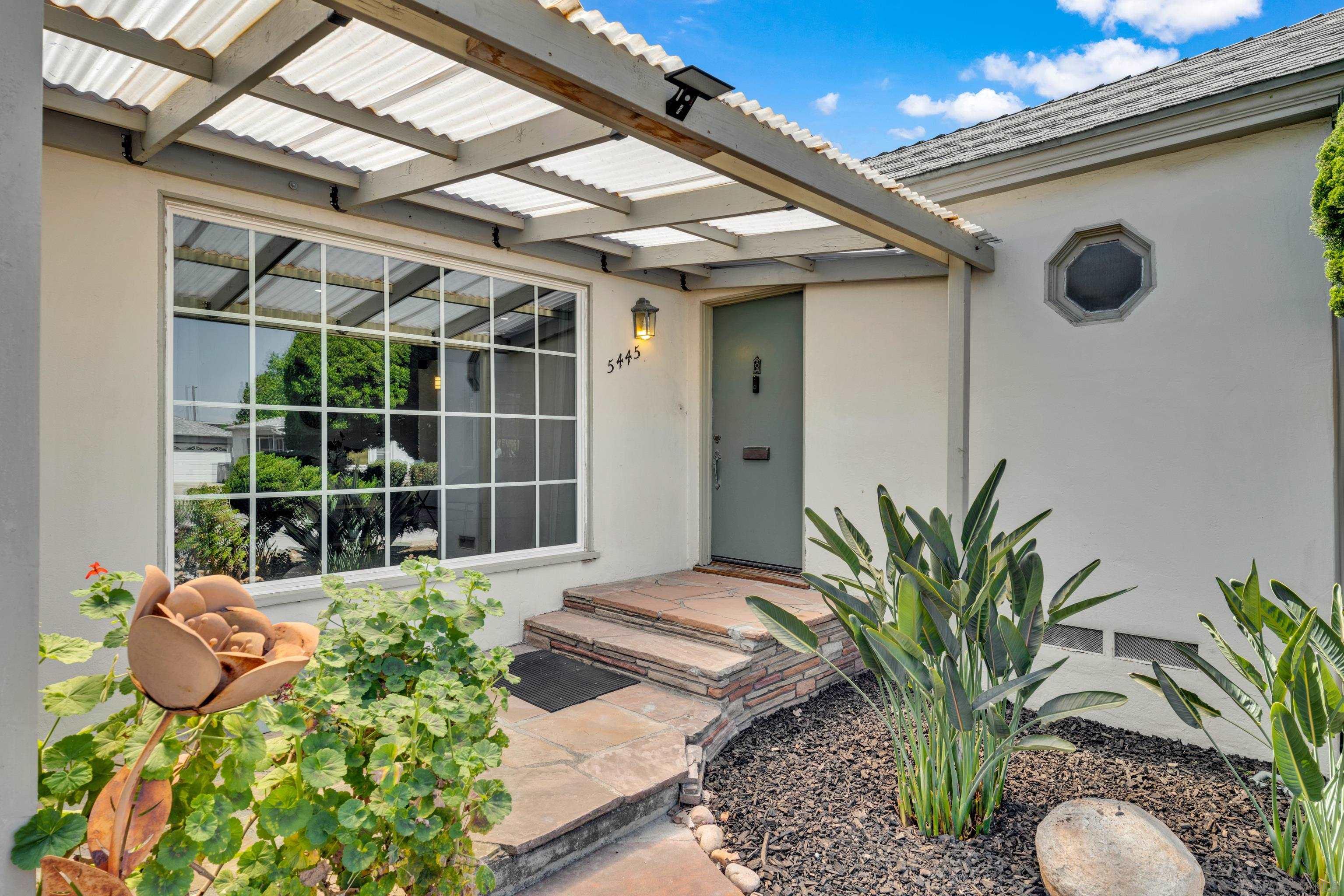 Detail Gallery Image 7 of 62 For 5445  Adams Avenue, San Diego,  CA 92115 - 3 Beds | 1/1 Baths