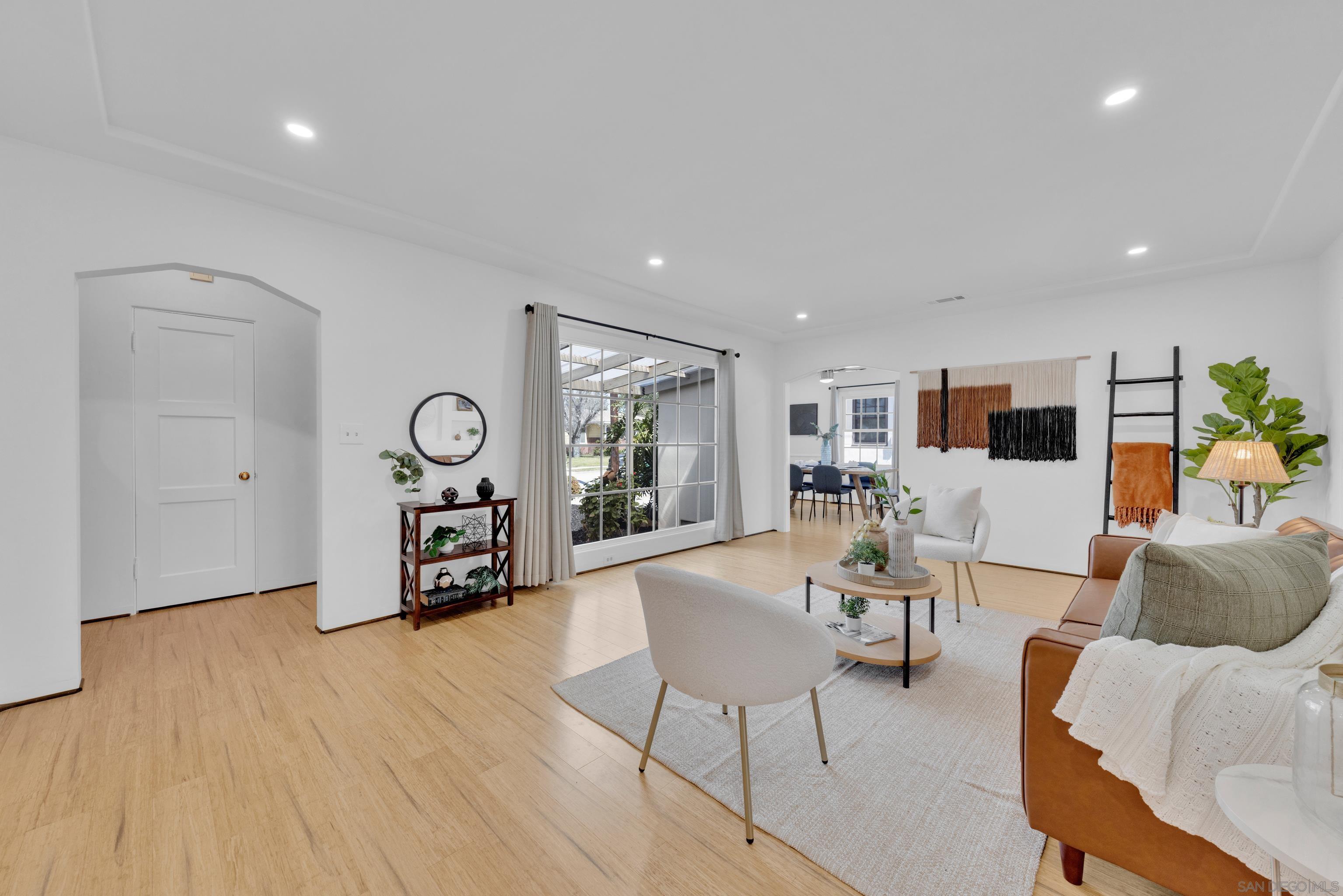 Detail Gallery Image 8 of 62 For 5445  Adams Avenue, San Diego,  CA 92115 - 3 Beds | 1/1 Baths