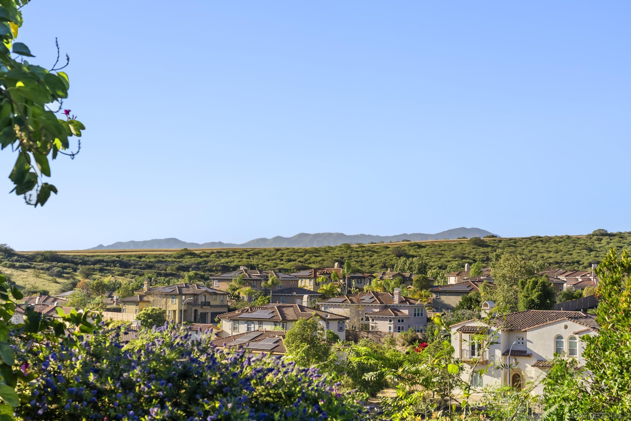 Detail Gallery Image 24 of 60 For 2105  Timneh Court, Oceanside,  CA 92057 - 4 Beds | 4/1 Baths