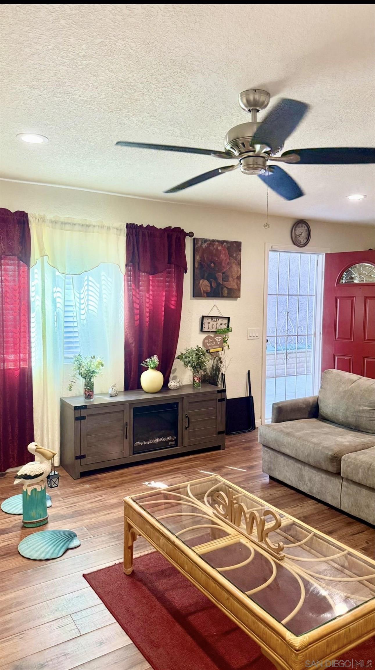 Detail Gallery Image 24 of 43 For 9938  Buena Vista Dr  #3,  Spring Valley,  CA 91977 - 2 Beds | 2 Baths