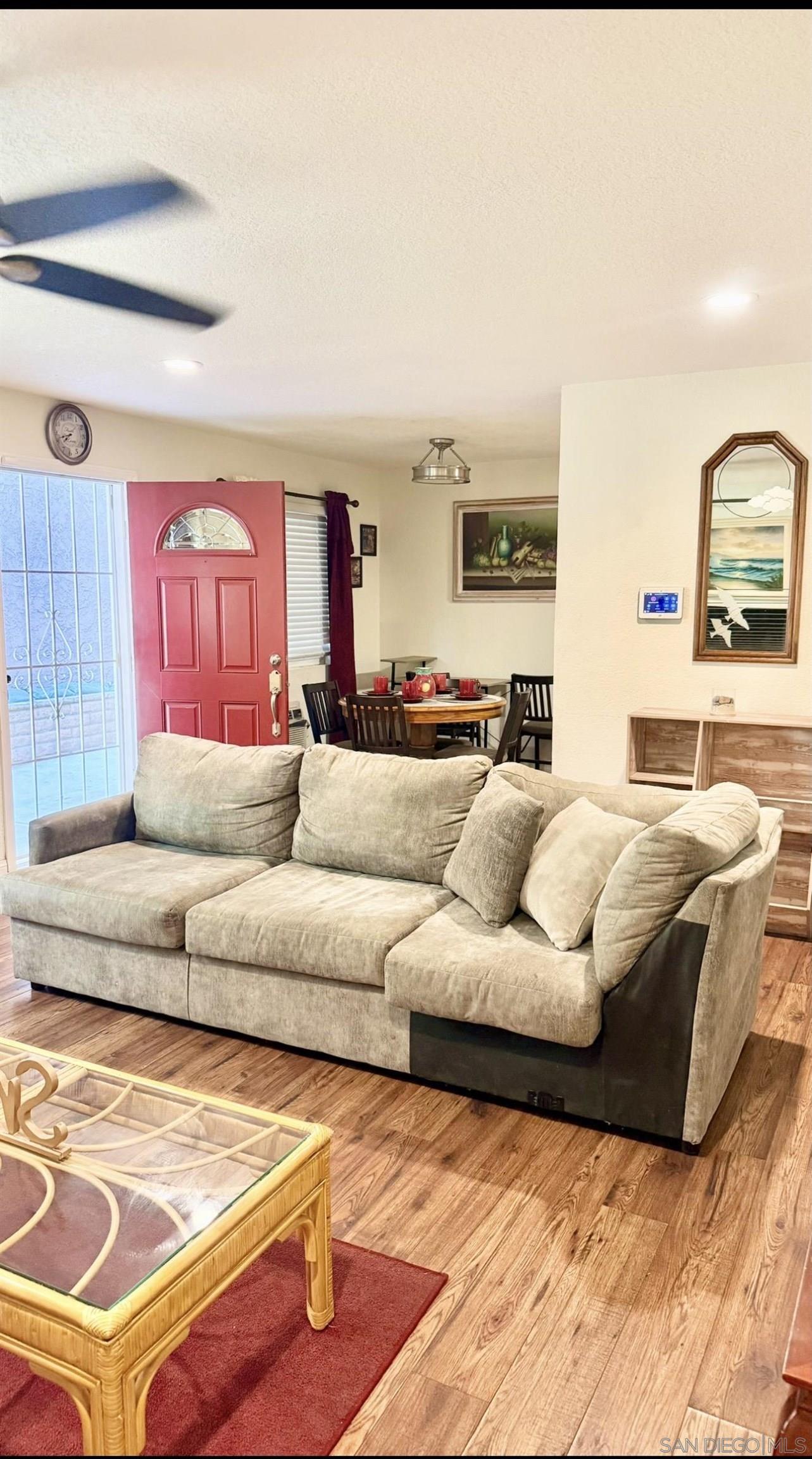 Detail Gallery Image 25 of 43 For 9938  Buena Vista Dr  #3,  Spring Valley,  CA 91977 - 2 Beds | 2 Baths