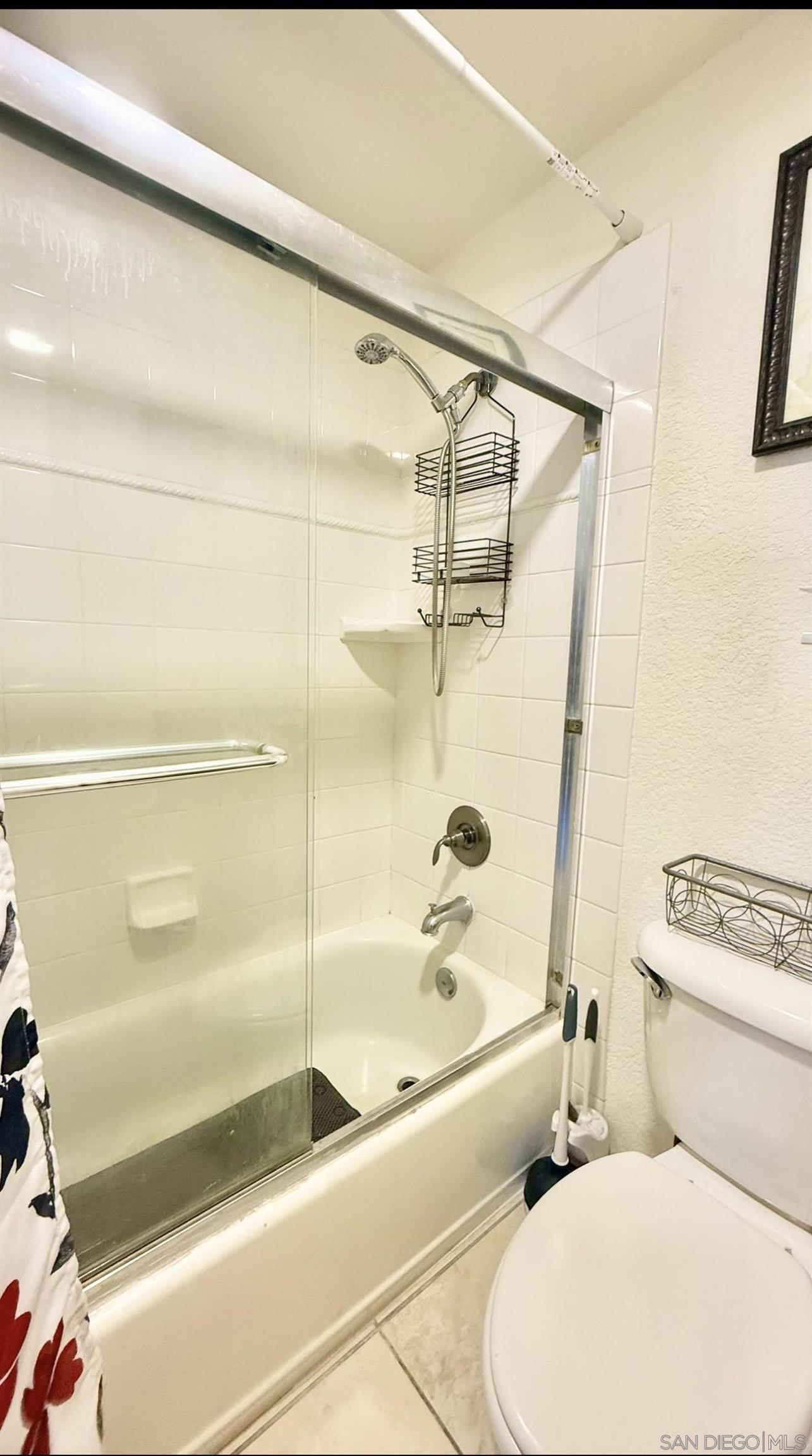 Detail Gallery Image 38 of 43 For 9938  Buena Vista Dr  #3,  Spring Valley,  CA 91977 - 2 Beds | 2 Baths