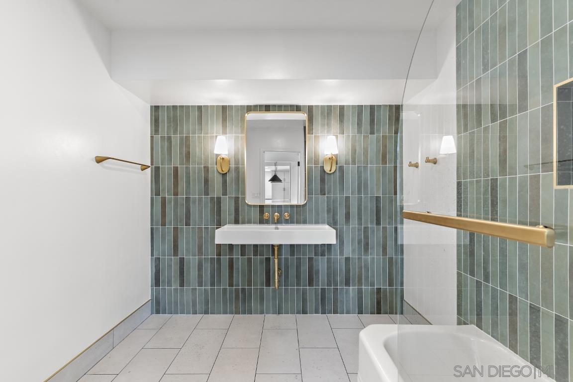 Detail Gallery Image 19 of 67 For 1097  Camino Alisos, Fallbrook,  CA 92028 - 6 Beds | 5 Baths