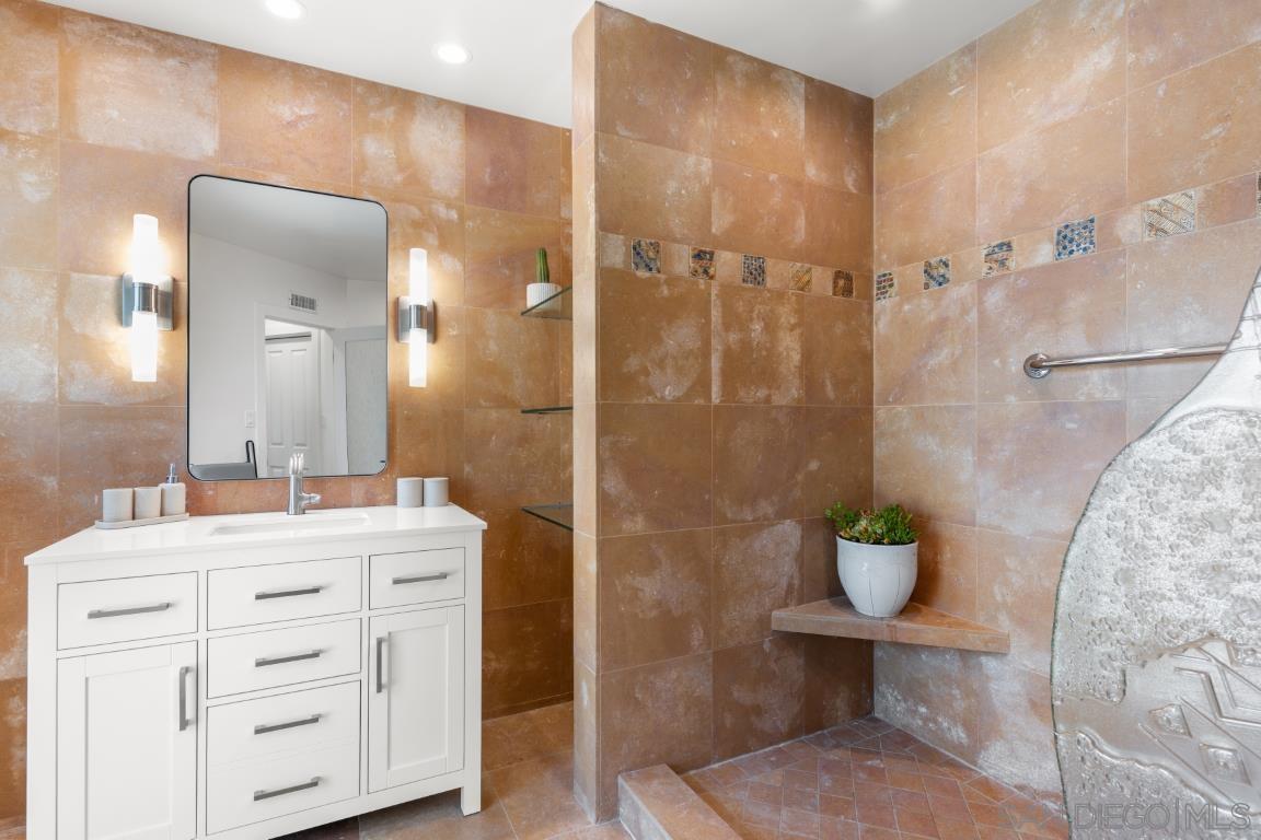 Detail Gallery Image 28 of 67 For 1097  Camino Alisos, Fallbrook,  CA 92028 - 6 Beds | 5 Baths