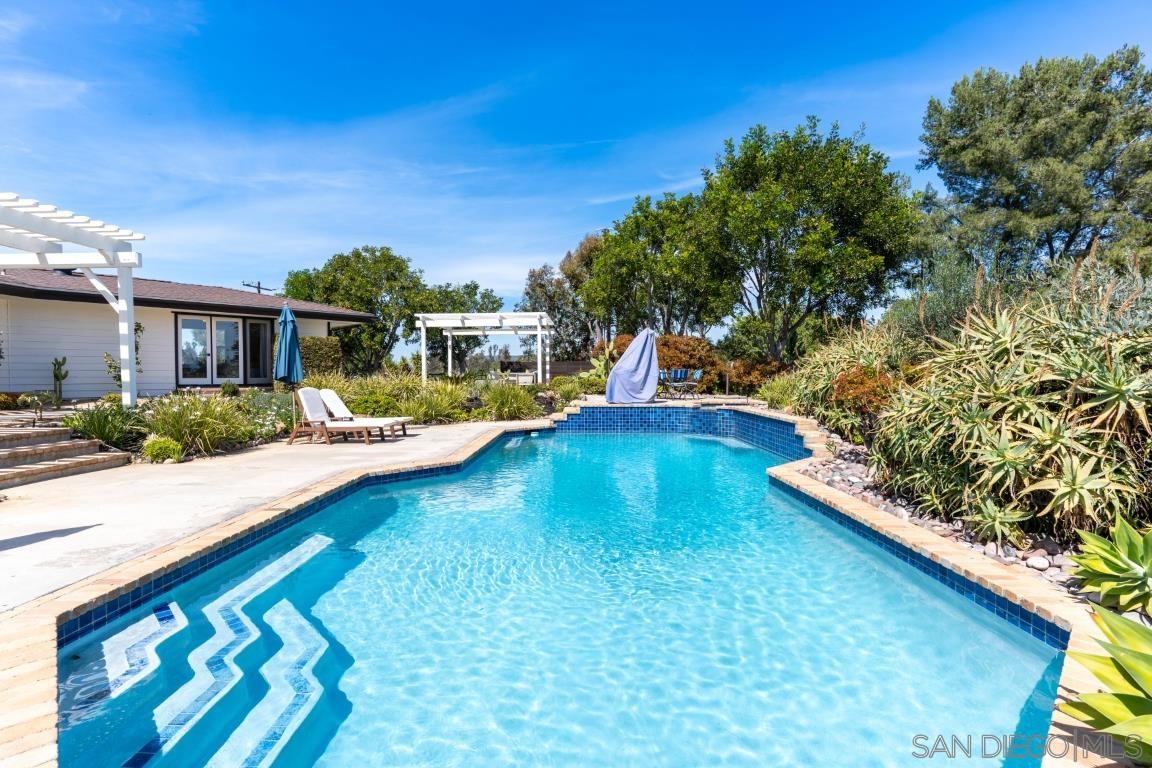 Detail Gallery Image 43 of 67 For 1097  Camino Alisos, Fallbrook,  CA 92028 - 6 Beds | 5 Baths