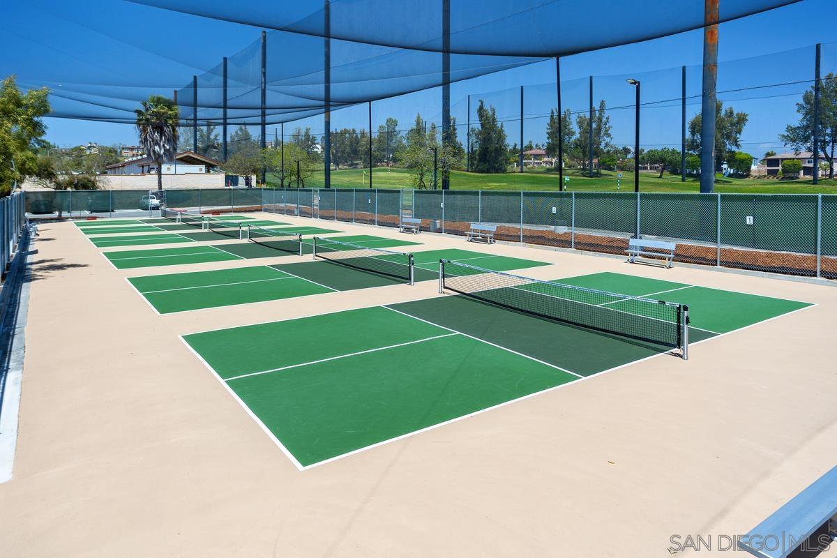 Detail Gallery Image 39 of 42 For 1311  Bellingham Dr, Oceanside,  CA 92057 - 4 Beds | 3/1 Baths