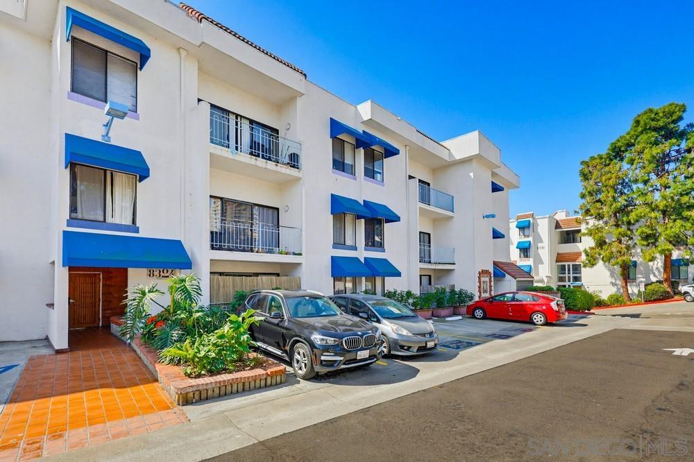 Detail Gallery Image 2 of 31 For 8324  Regents Rd  2e,  San Diego,  CA 92122 - 2 Beds | 2 Baths