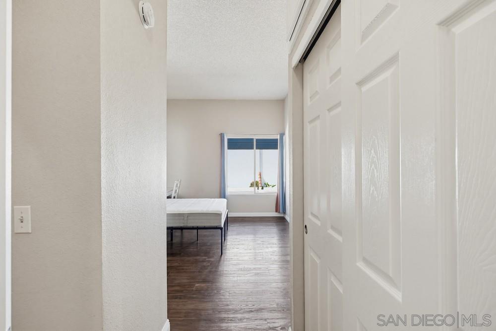 Detail Gallery Image 16 of 31 For 8324  Regents Rd  2e,  San Diego,  CA 92122 - 2 Beds | 2 Baths