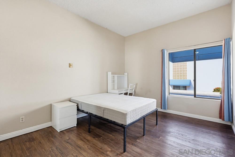 Detail Gallery Image 17 of 31 For 8324  Regents Rd  2e,  San Diego,  CA 92122 - 2 Beds | 2 Baths