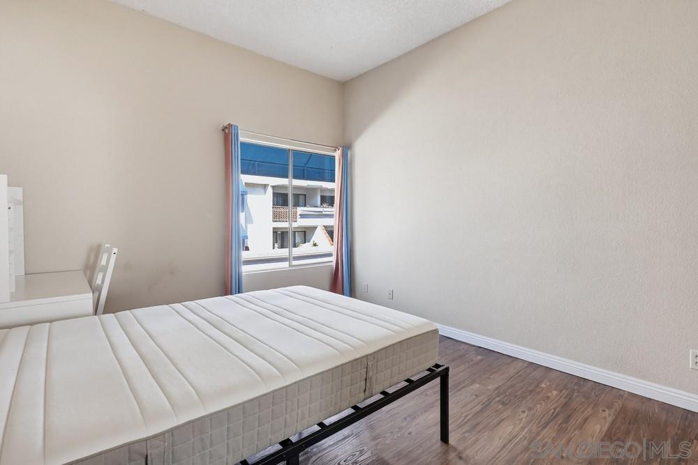 Detail Gallery Image 19 of 31 For 8324  Regents Rd  2e,  San Diego,  CA 92122 - 2 Beds | 2 Baths