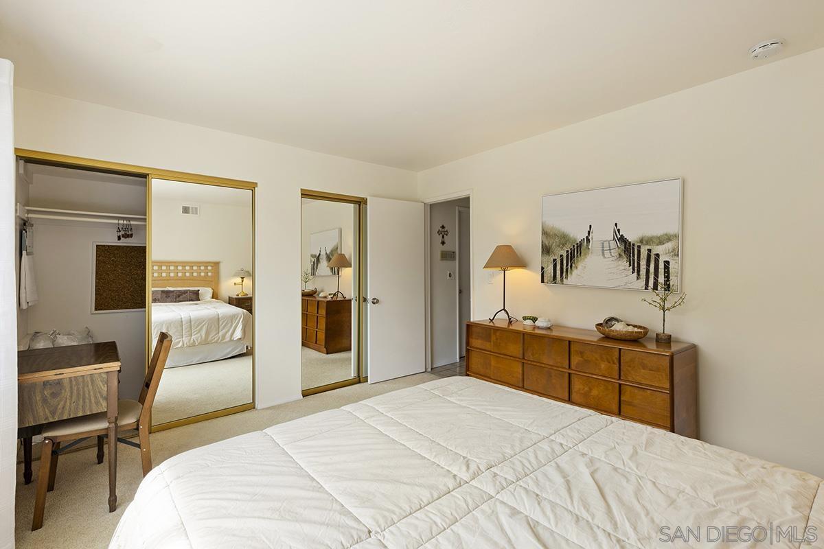 Detail Gallery Image 27 of 51 For 1012  Santa Florencia, Solana Beach,  CA 92075 - 5 Beds | 3 Baths