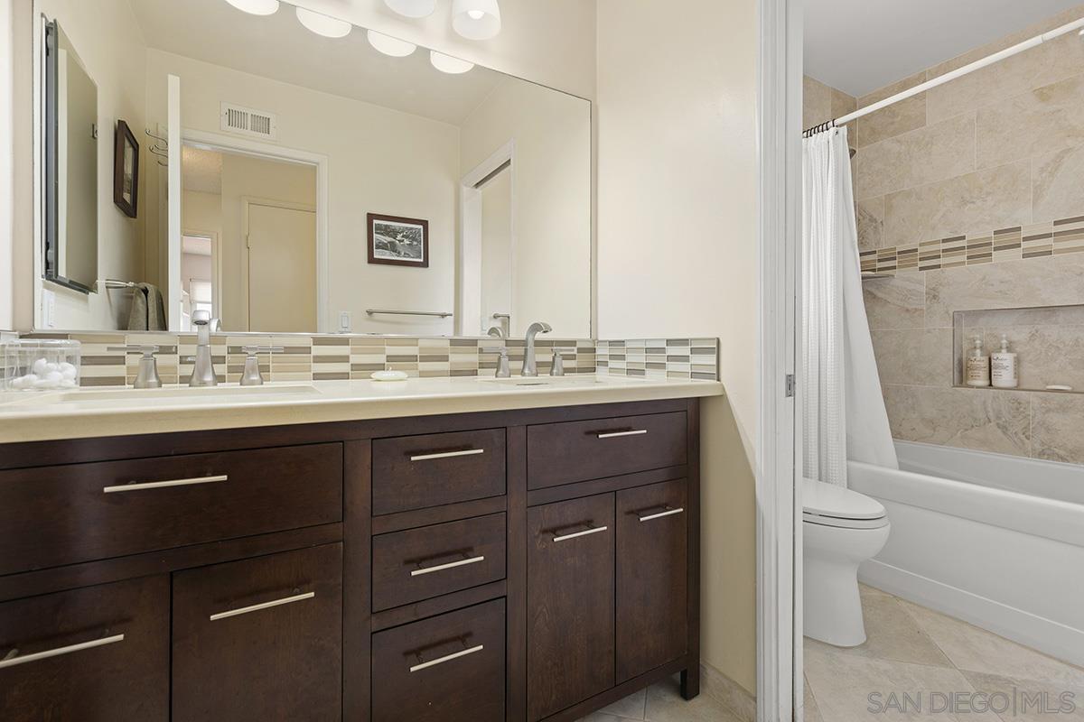 Detail Gallery Image 43 of 51 For 1012  Santa Florencia, Solana Beach,  CA 92075 - 5 Beds | 3 Baths