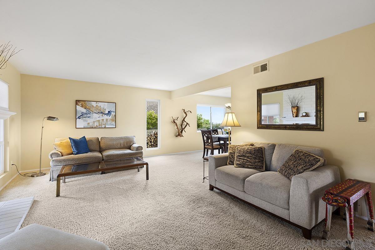 Detail Gallery Image 10 of 51 For 1012  Santa Florencia, Solana Beach,  CA 92075 - 5 Beds | 3 Baths