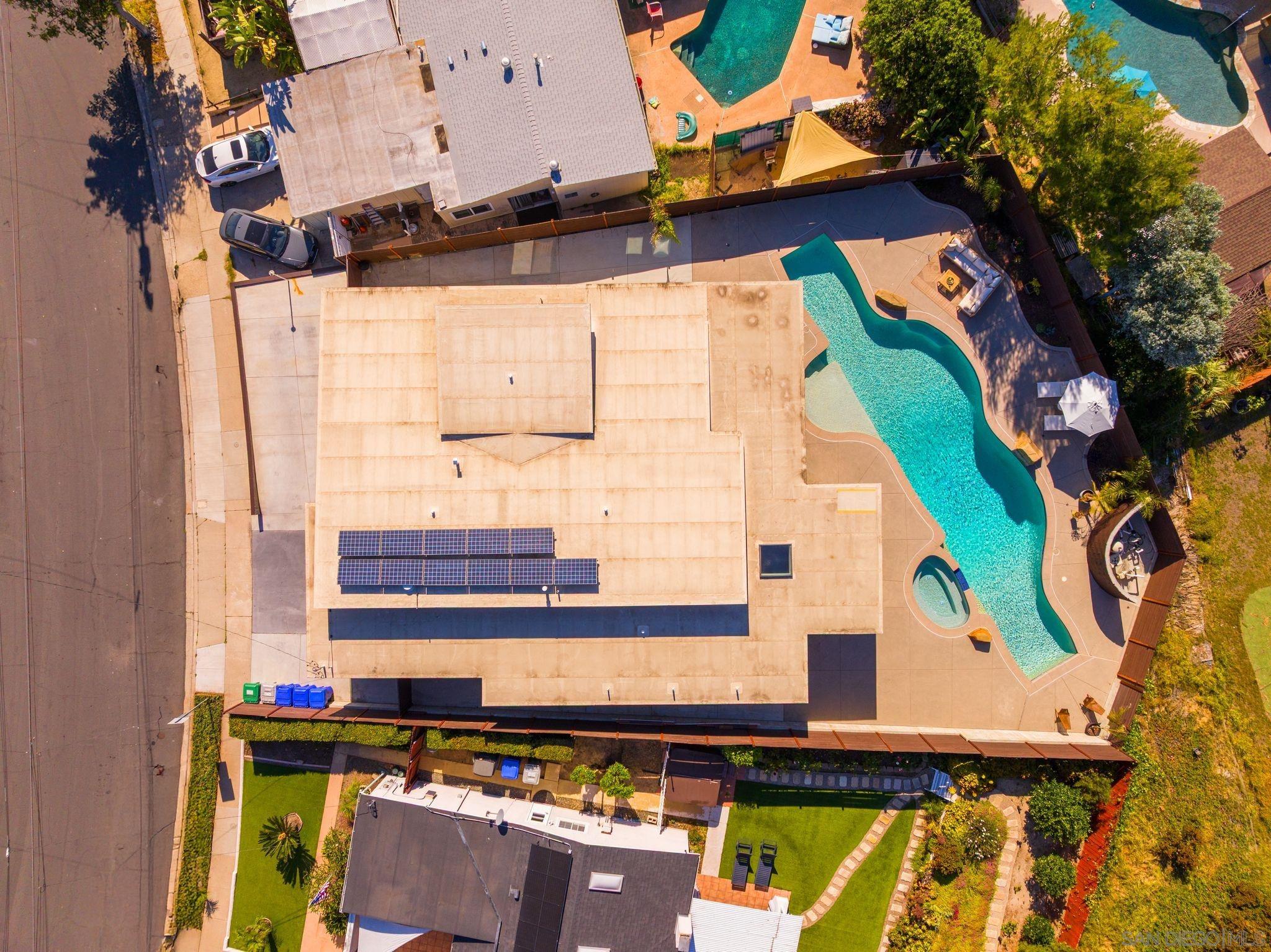 Detail Gallery Image 2 of 47 For 3590  Chasewood Dr., San Diego,  CA 92111 - 4 Beds | 2/1 Baths