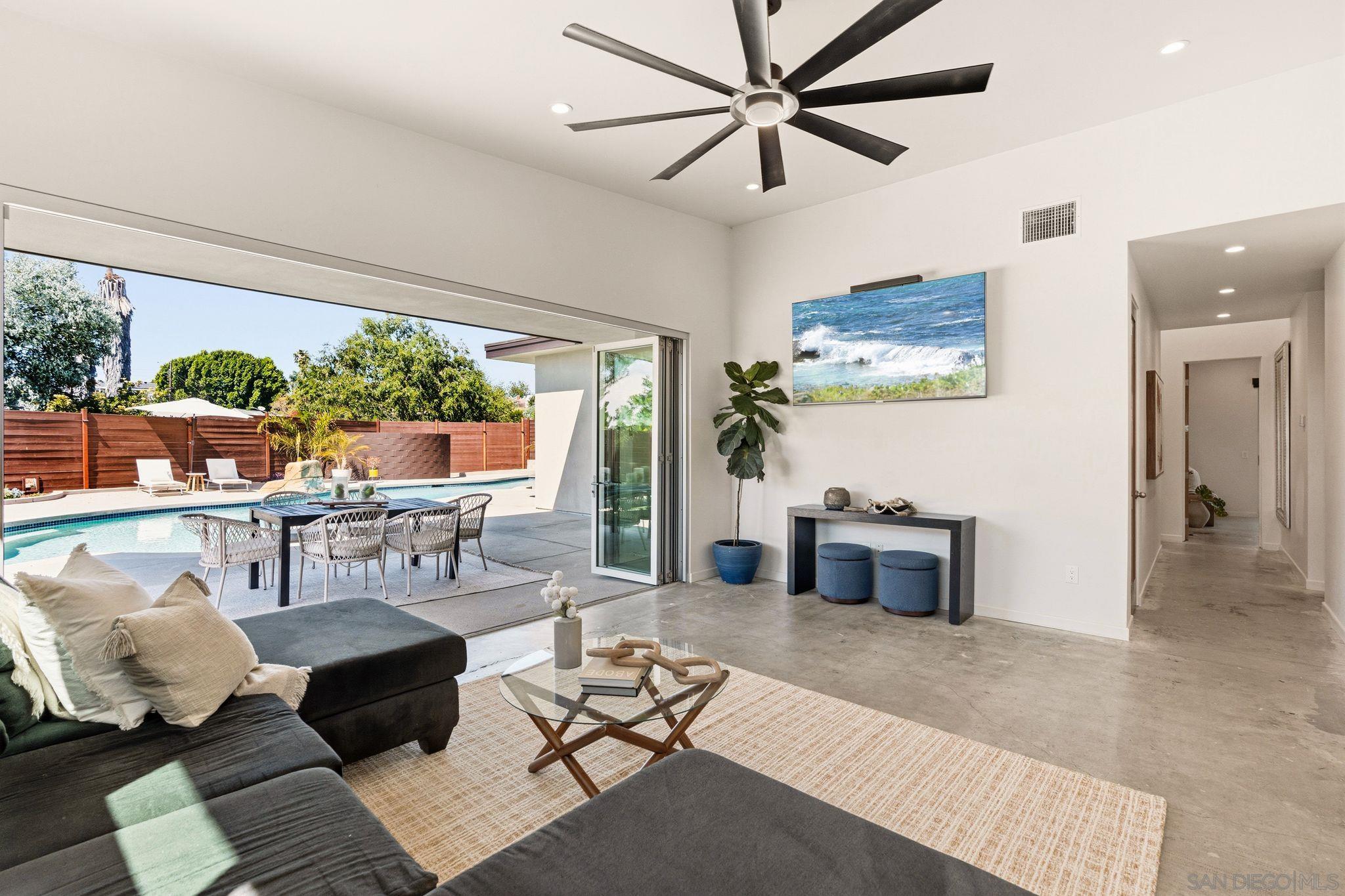 Detail Gallery Image 17 of 47 For 3590  Chasewood Dr., San Diego,  CA 92111 - 4 Beds | 2/1 Baths