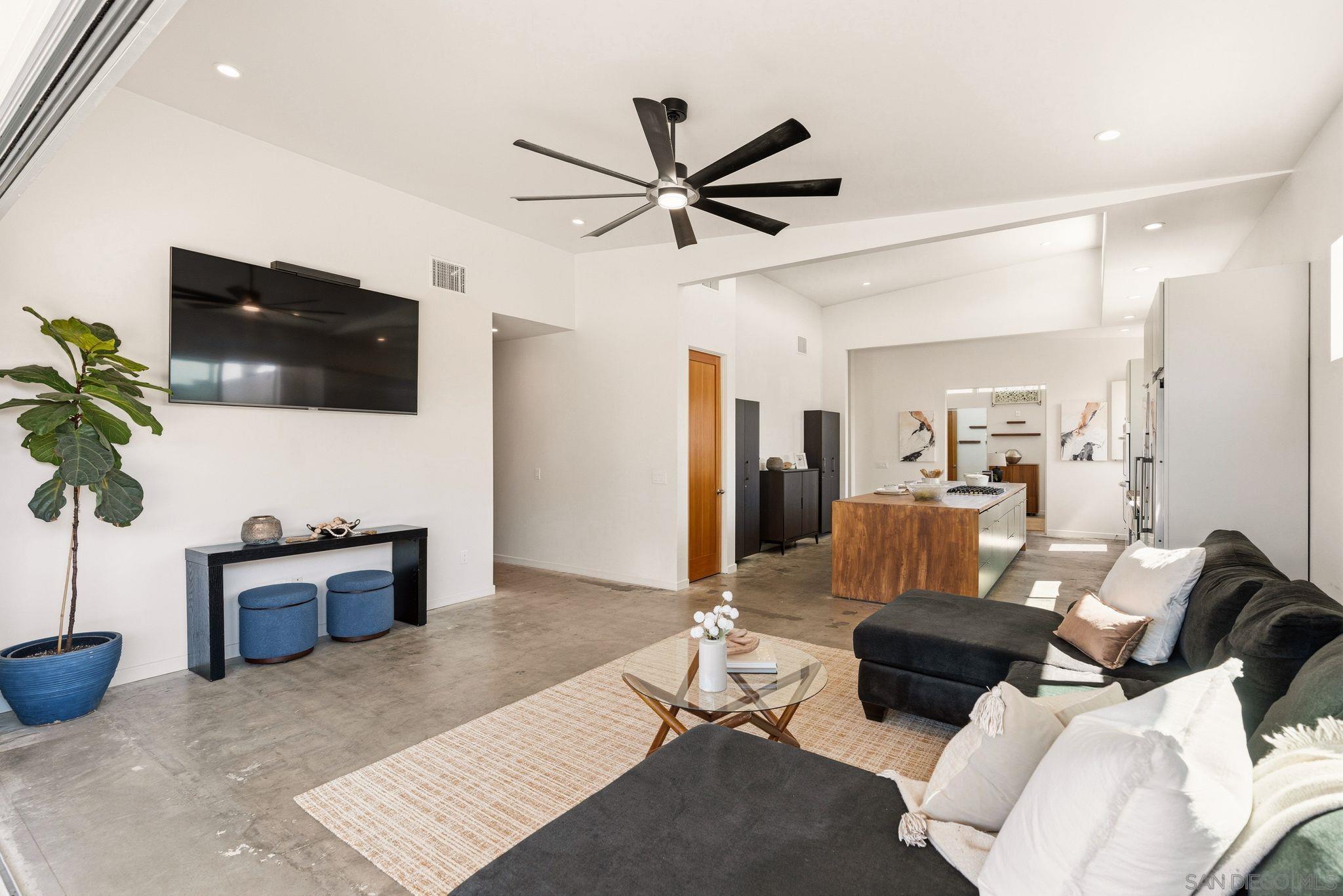 Detail Gallery Image 19 of 47 For 3590  Chasewood Dr., San Diego,  CA 92111 - 4 Beds | 2/1 Baths