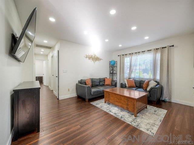 Detail Gallery Image 13 of 14 For 14523  Saco Street, Poway,  CA 92064 - 3 Beds | 2 Baths