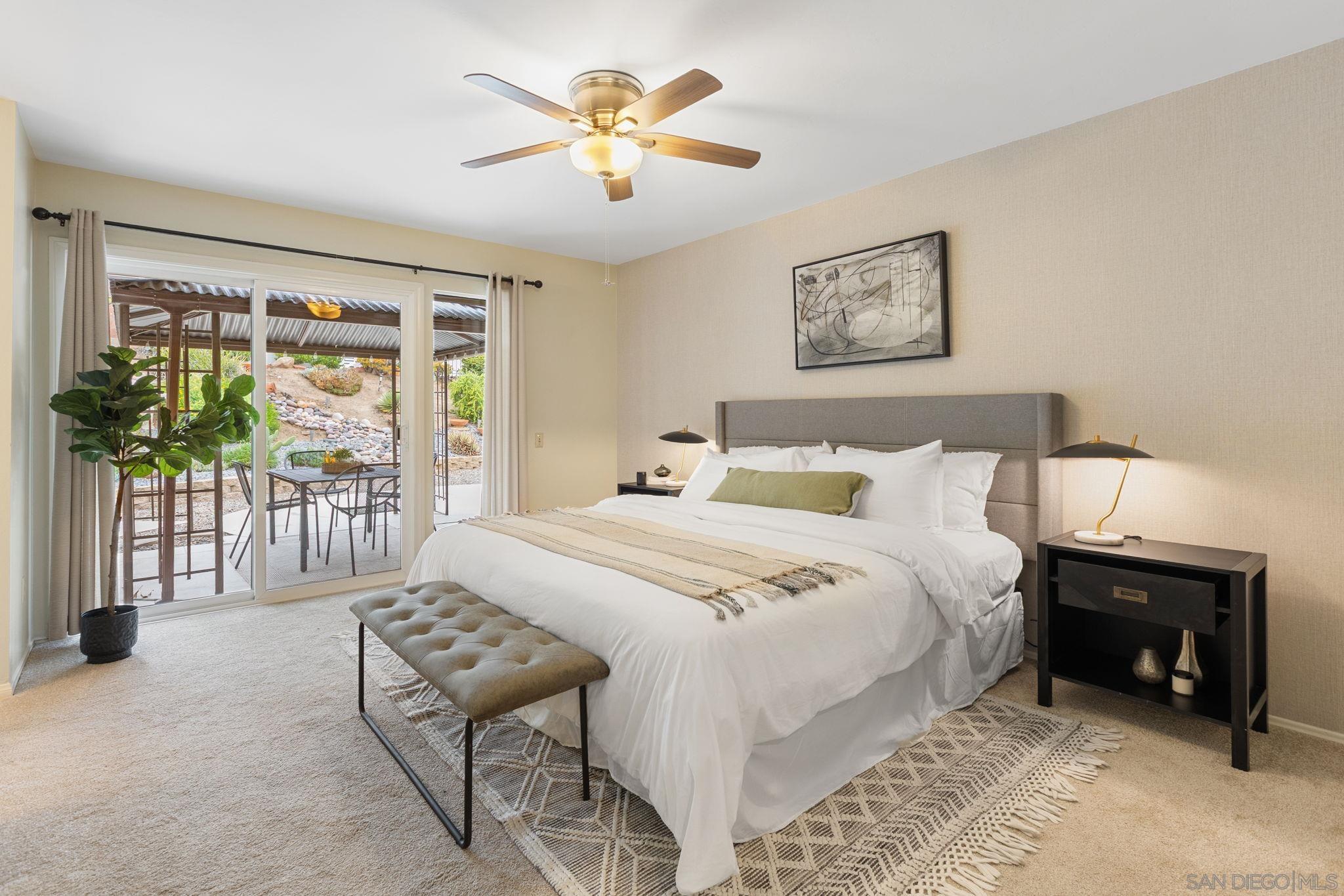 Detail Gallery Image 14 of 42 For Casero Rd, San Diego,  CA 92128 - 2 Beds | 2 Baths