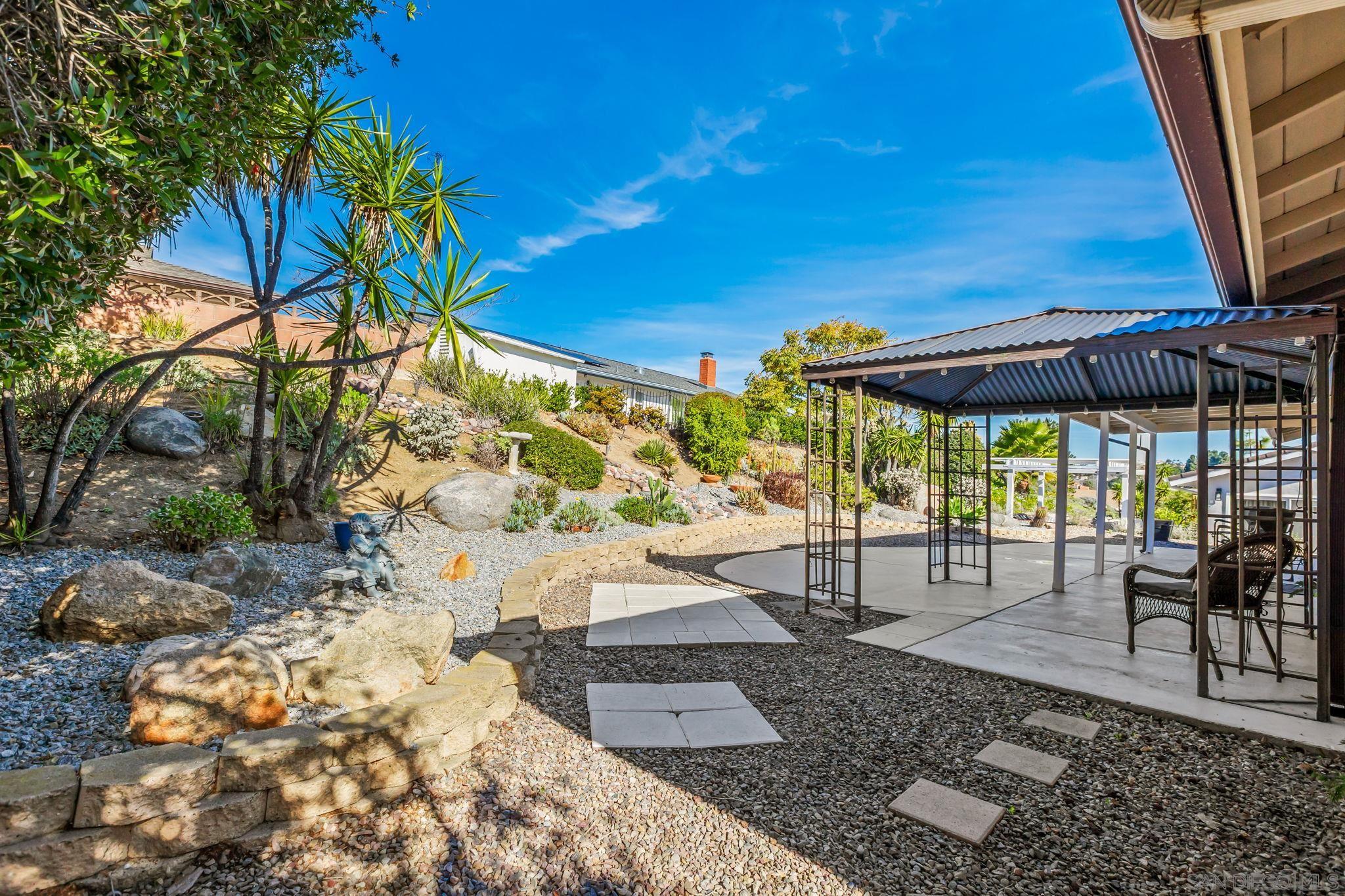 Detail Gallery Image 23 of 42 For Casero Rd, San Diego,  CA 92128 - 2 Beds | 2 Baths