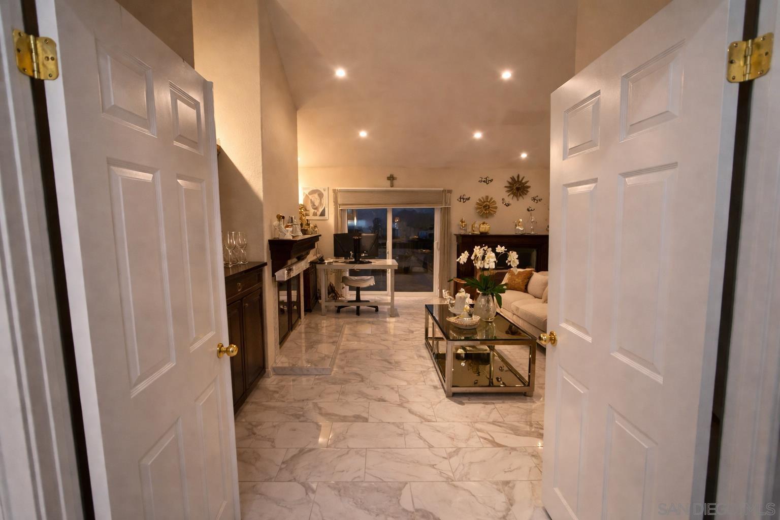 Detail Gallery Image 11 of 33 For 12834  Rockwell, Poway,  CA 92064 - 5 Beds | 4/1 Baths