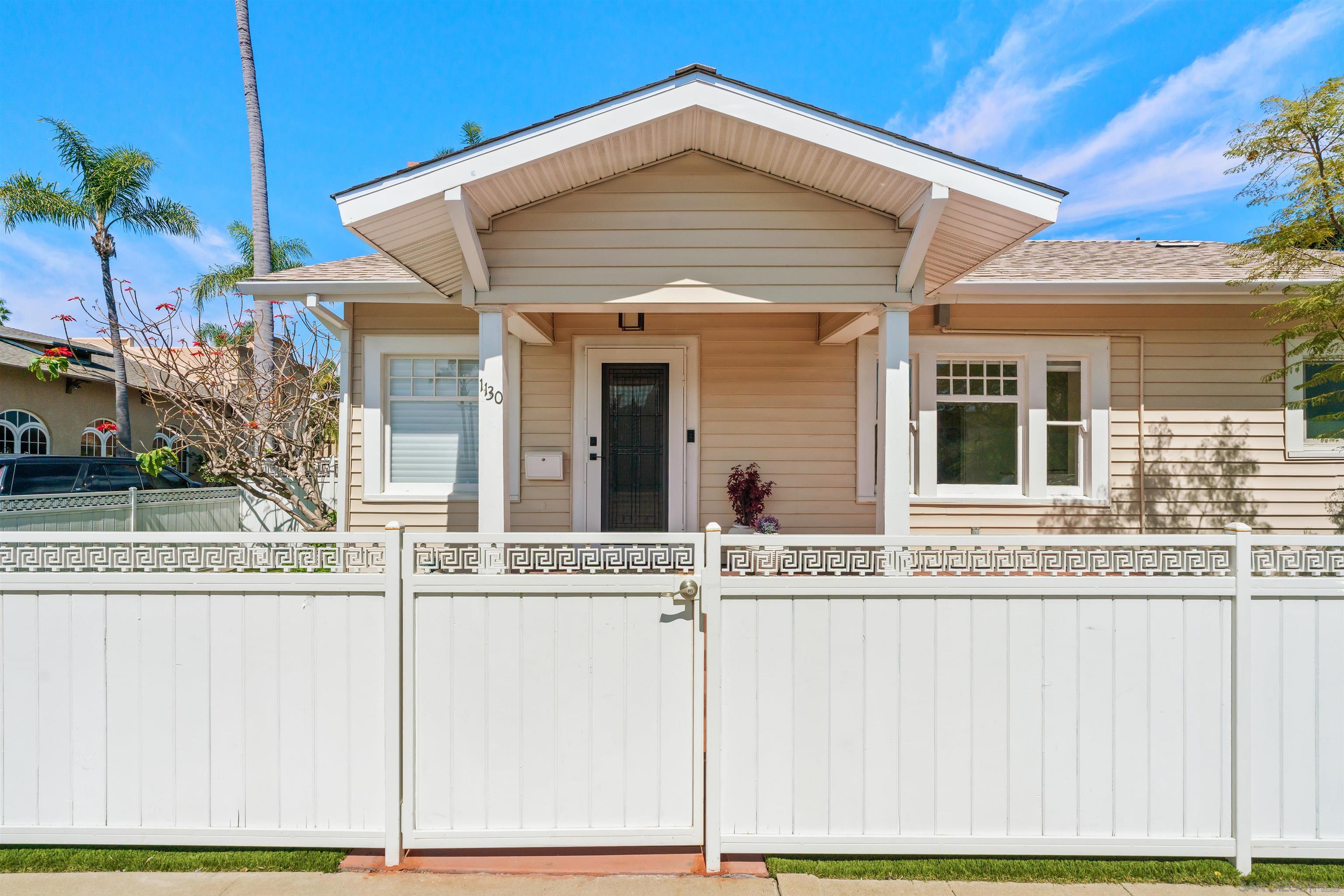 Detail Gallery Image 2 of 63 For 1130  Fort Stockton, San Diego,  CA 92103 - 2 Beds | 1 Baths