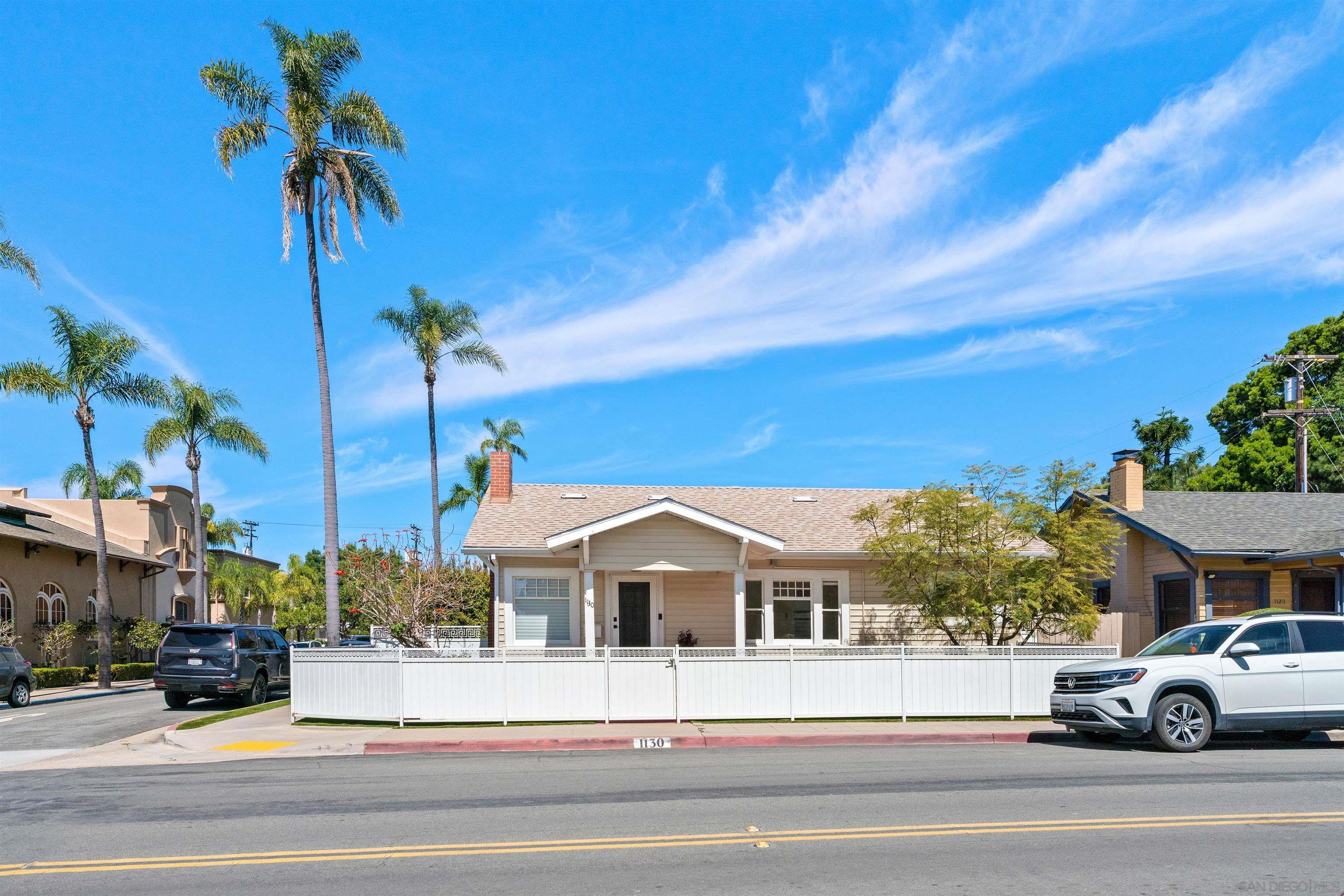 Detail Gallery Image 4 of 63 For 1130  Fort Stockton, San Diego,  CA 92103 - 2 Beds | 1 Baths