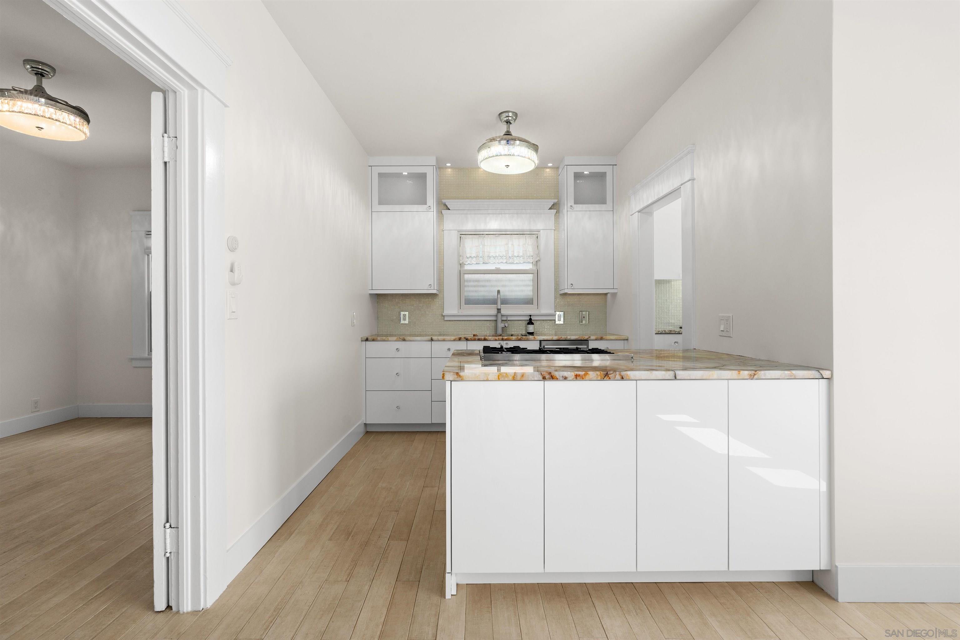 Detail Gallery Image 34 of 63 For 1130  Fort Stockton, San Diego,  CA 92103 - 2 Beds | 1 Baths