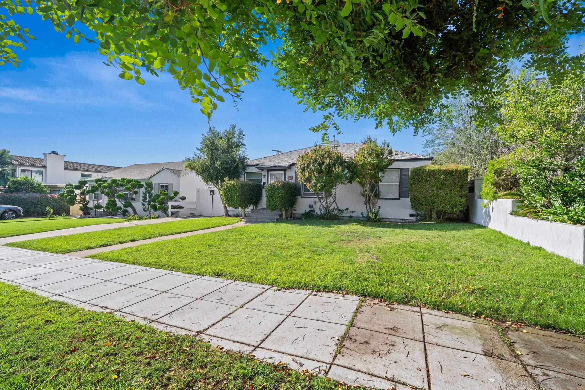 Detail Gallery Image 2 of 43 For 326-28  H Ave, Coronado,  CA 92118 - 4 Beds | 2 Baths