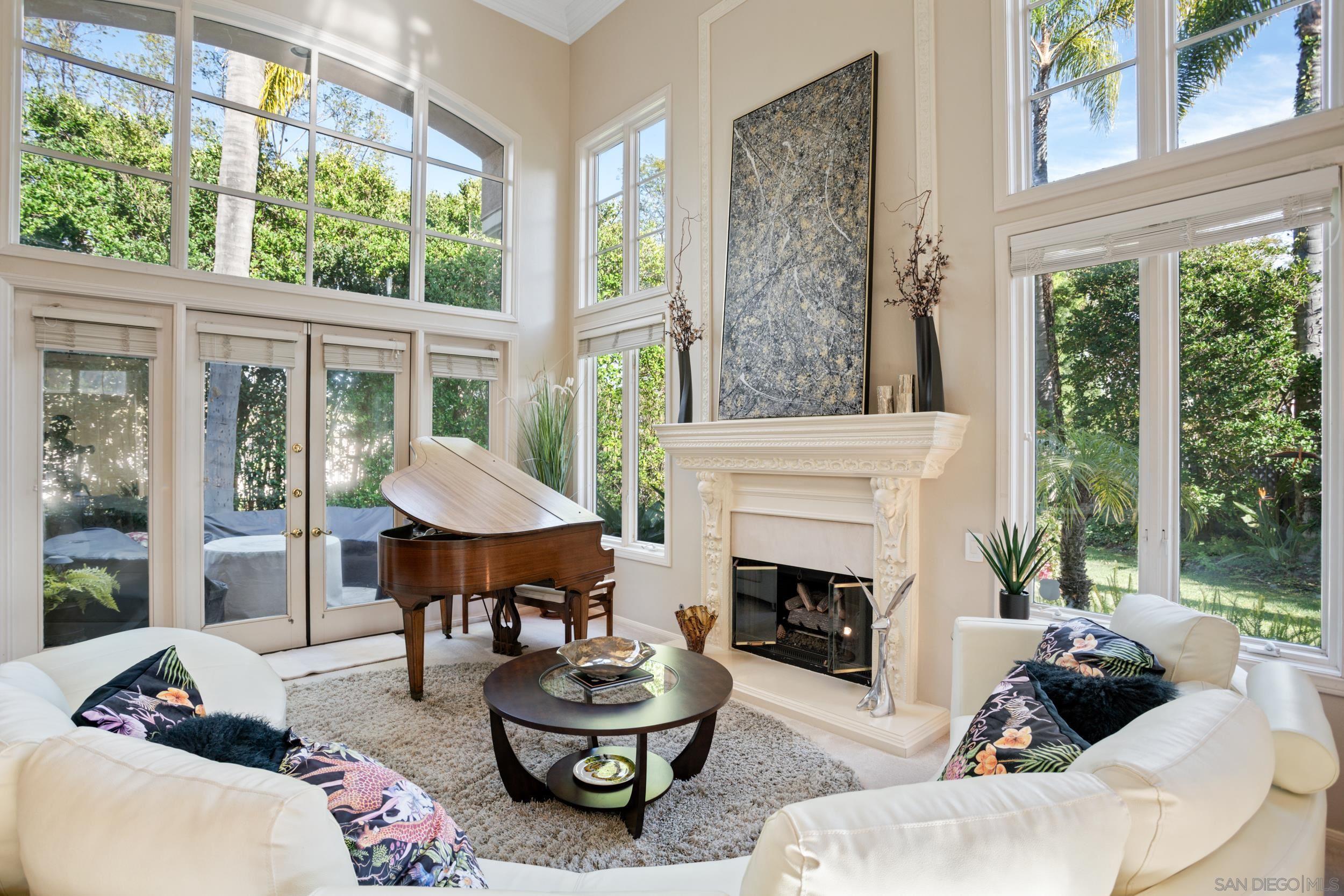 Detail Gallery Image 5 of 38 For 7132  Tern Place, Carlsbad,  CA 92011 - 4 Beds | 3/1 Baths