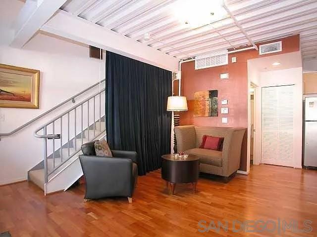 Detail Gallery Image 2 of 5 For 1501  Front St  102, San Diego,  CA 92101 - 1 Beds | 1 Baths