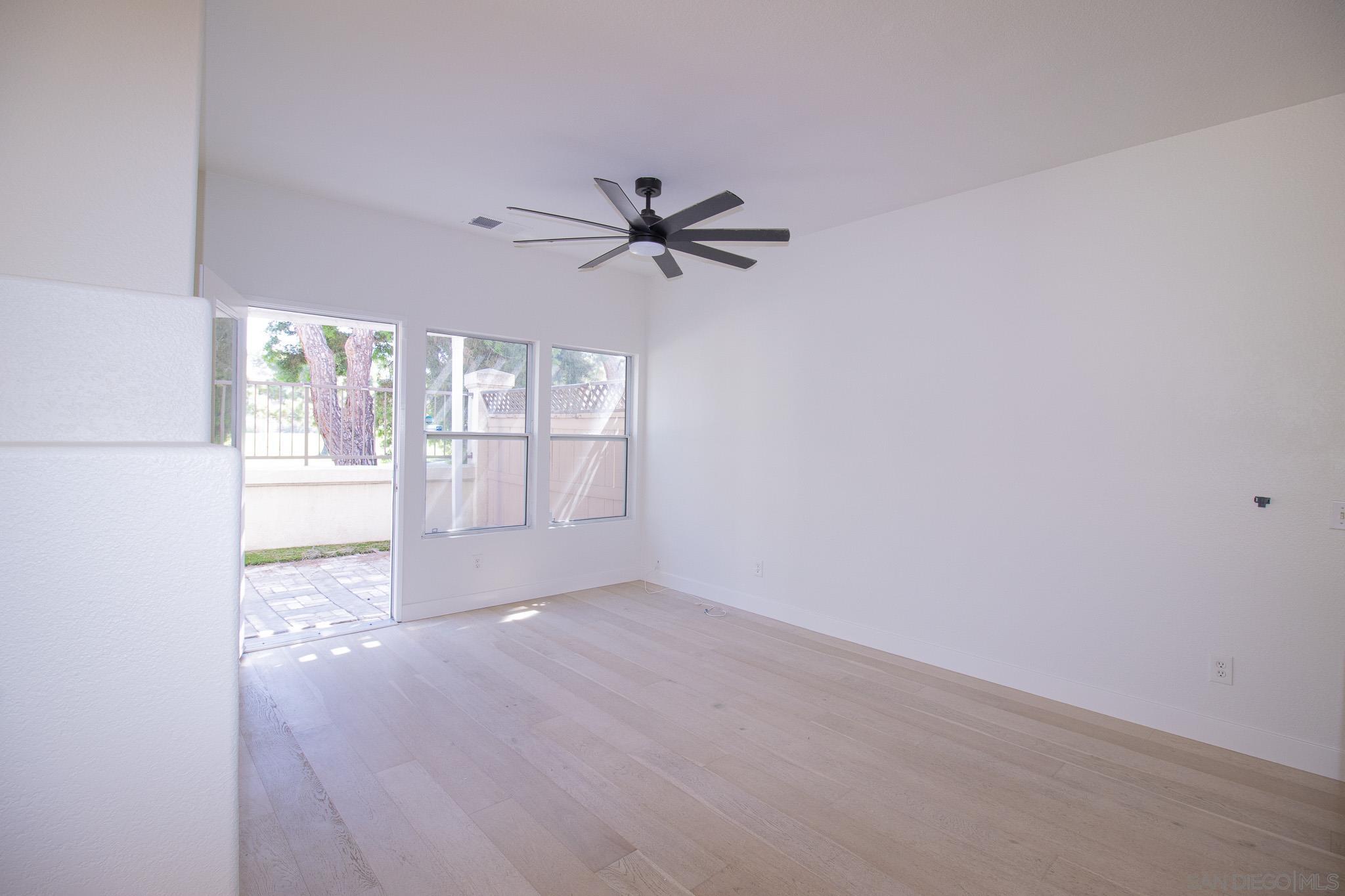 Detail Gallery Image 7 of 18 For 1113  Pacific Grove Loop, Chula Vista,  CA 91915 - 4 Beds | 3/1 Baths