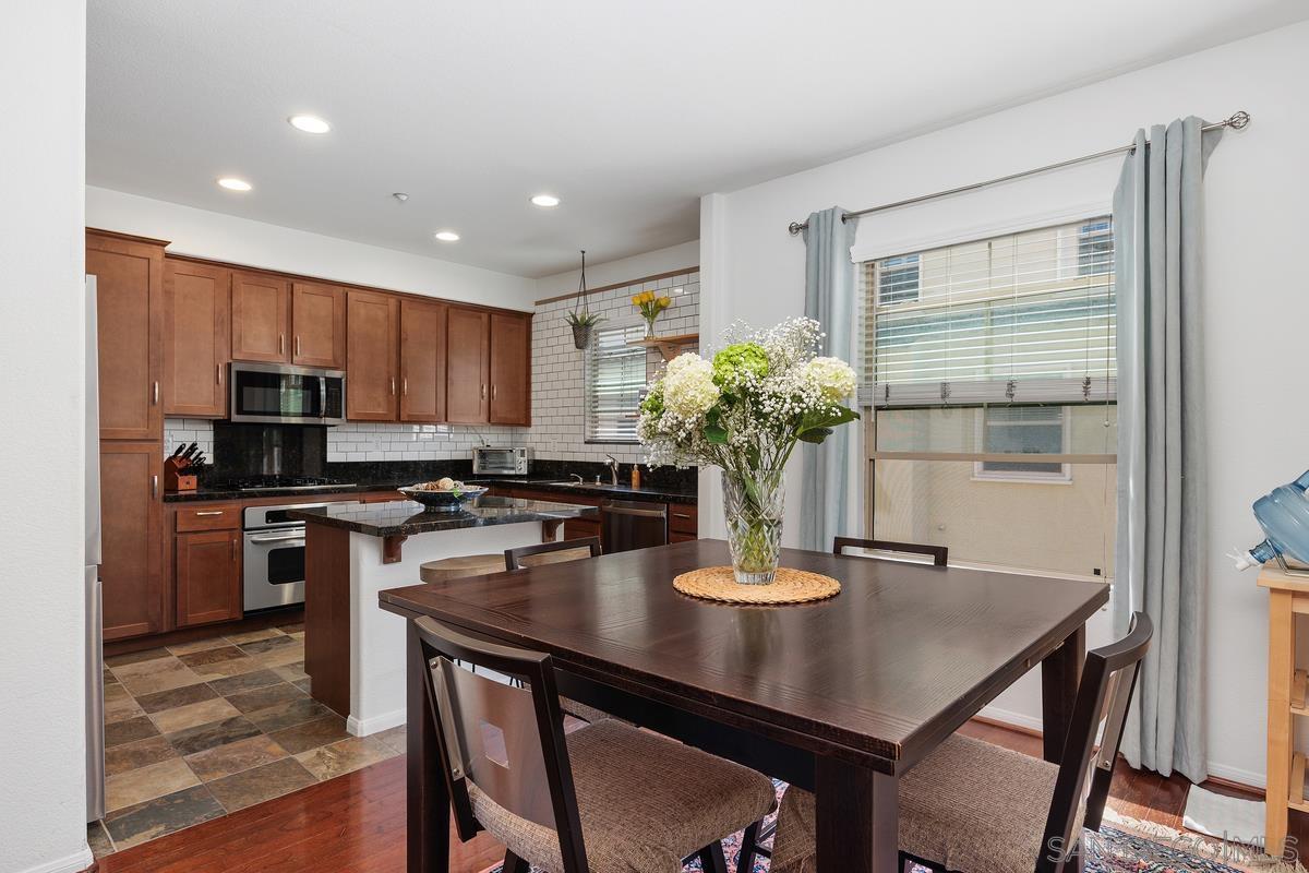 Detail Gallery Image 16 of 37 For 2443  Longstaff Ct., San Marcos,  CA 92078 - 3 Beds | 2/1 Baths