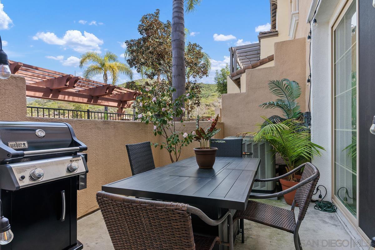 Detail Gallery Image 3 of 37 For 2443  Longstaff Ct., San Marcos,  CA 92078 - 3 Beds | 2/1 Baths