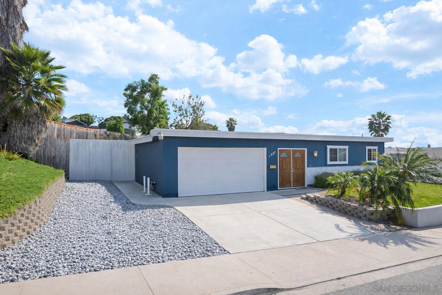 Detail Gallery Image 3 of 31 For 1627  Oleander, Chula Vista,  CA 91911 - 3 Beds | 2 Baths