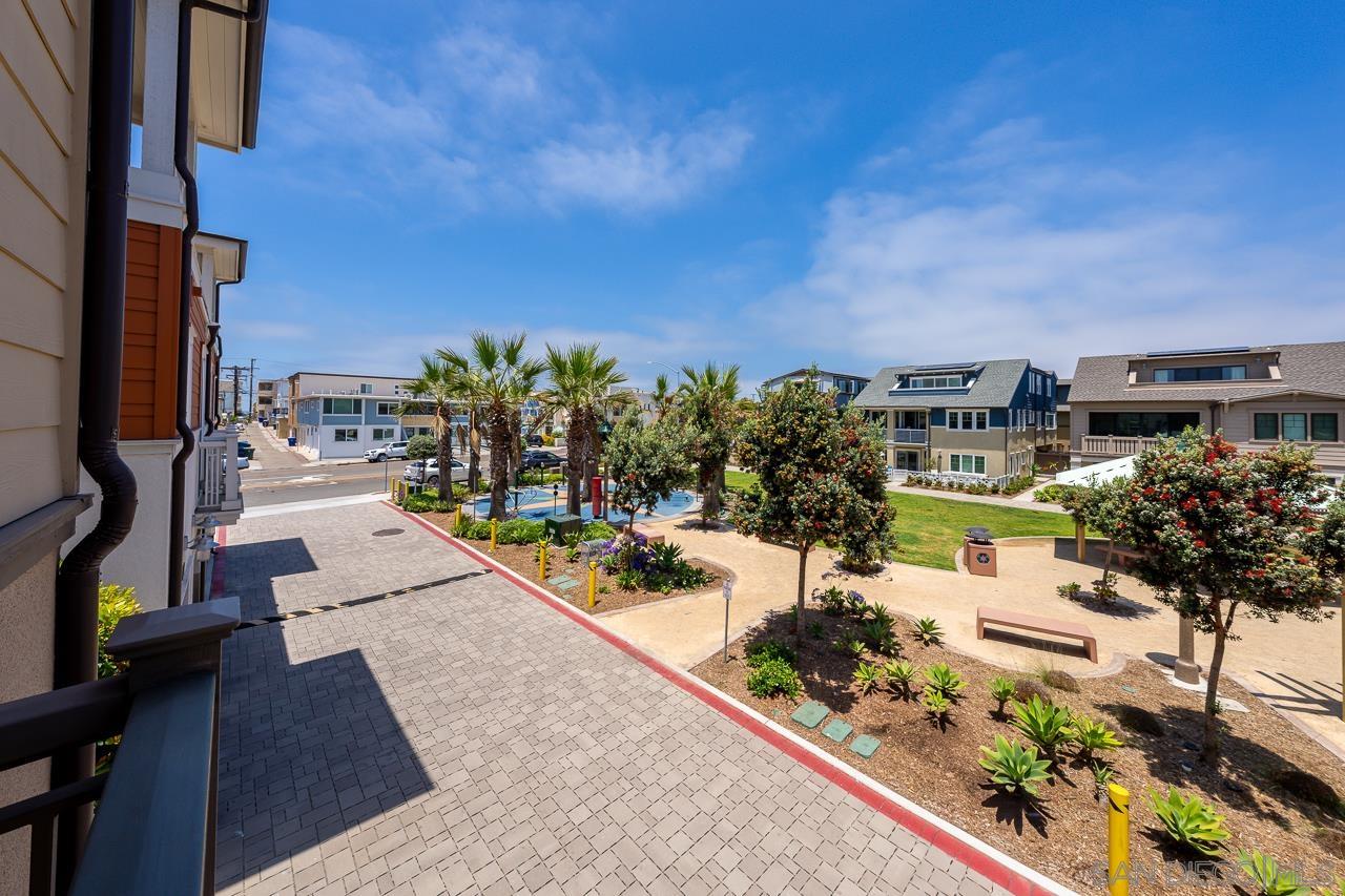 Detail Gallery Image 21 of 38 For 810  Santa Barbara Pl, San Diego,  CA 92109 - 2 Beds | 2 Baths